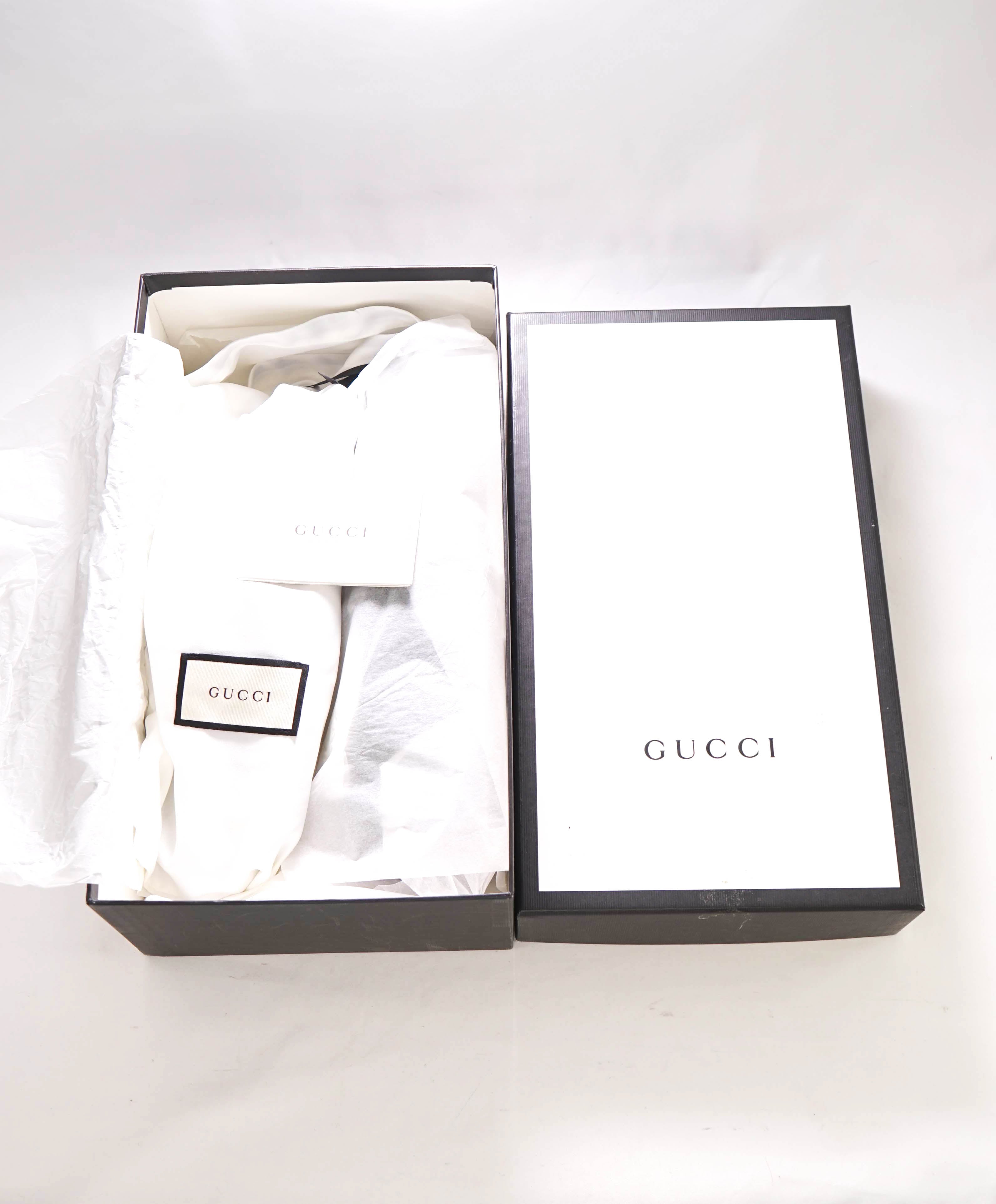 $920 GUCCI - "GG Guccissima" Black Leather Loafers - 8.5US (8G)