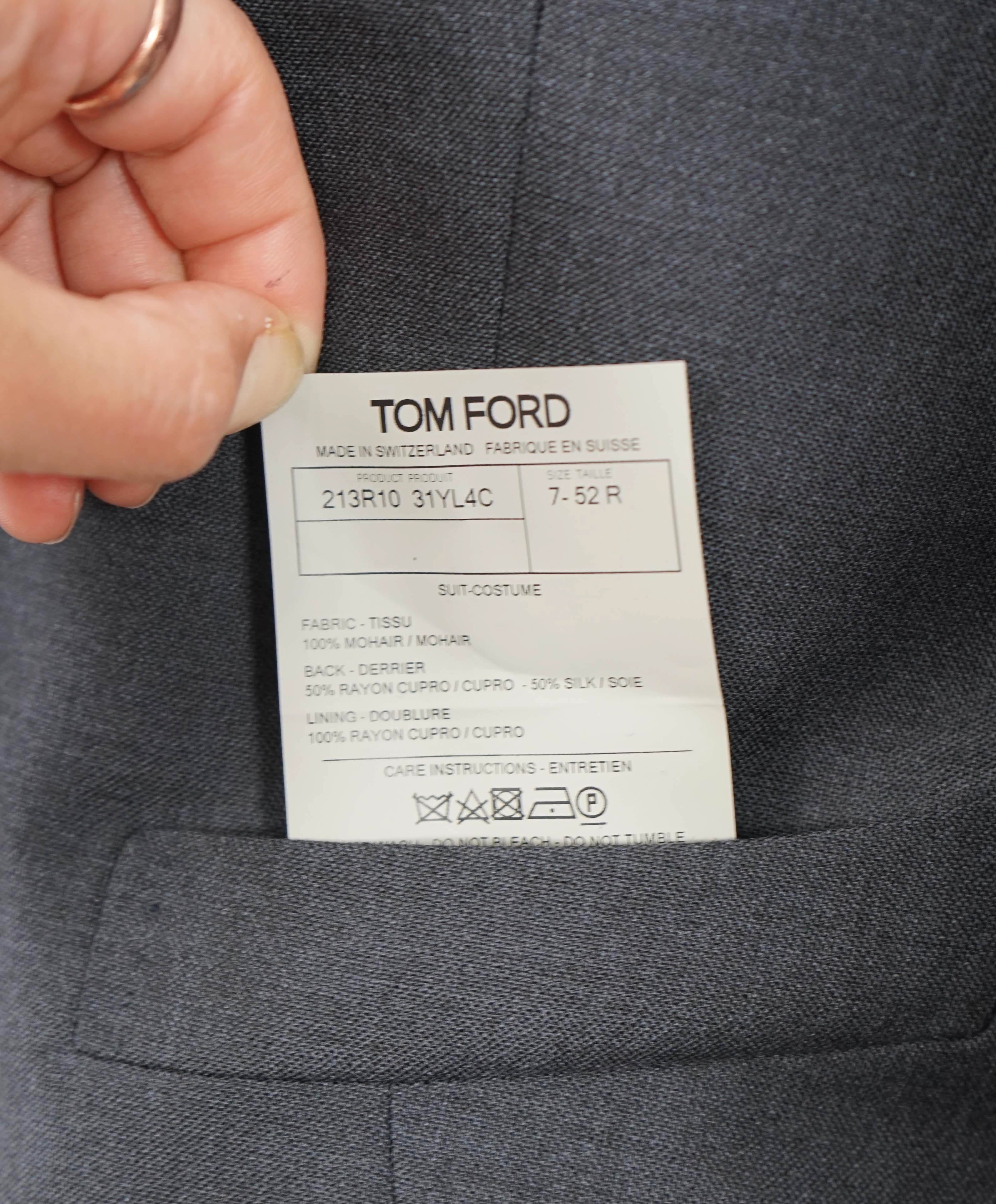 $6,990 TOM FORD - 3-Piece Gray PEAK LAPEL "O'Connor" Vested Side Tab Suit - 42R (52EU)