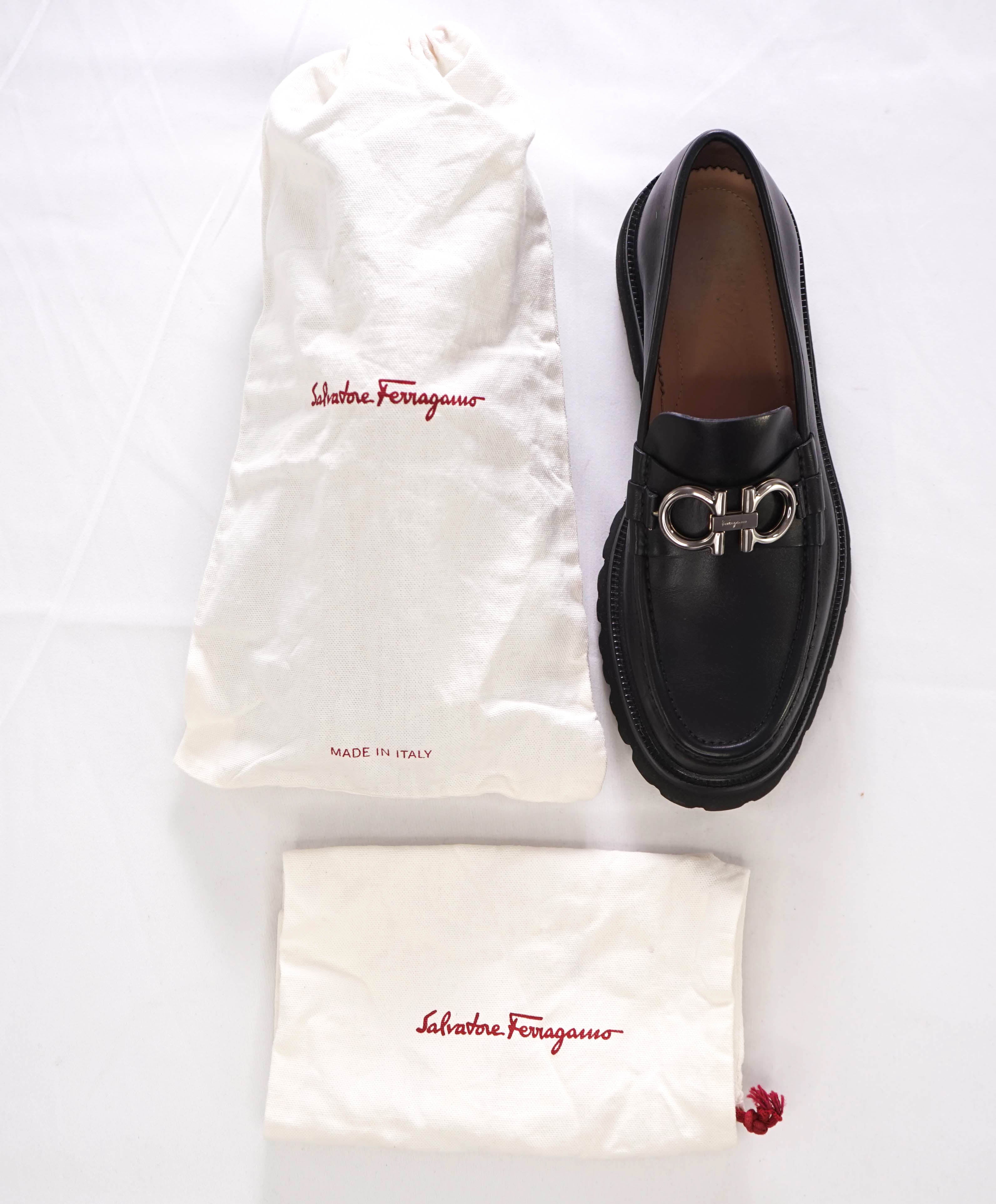 $930 SALVATORE FERRAGAMO - *BLEEKER* Black Solid Lug Sole