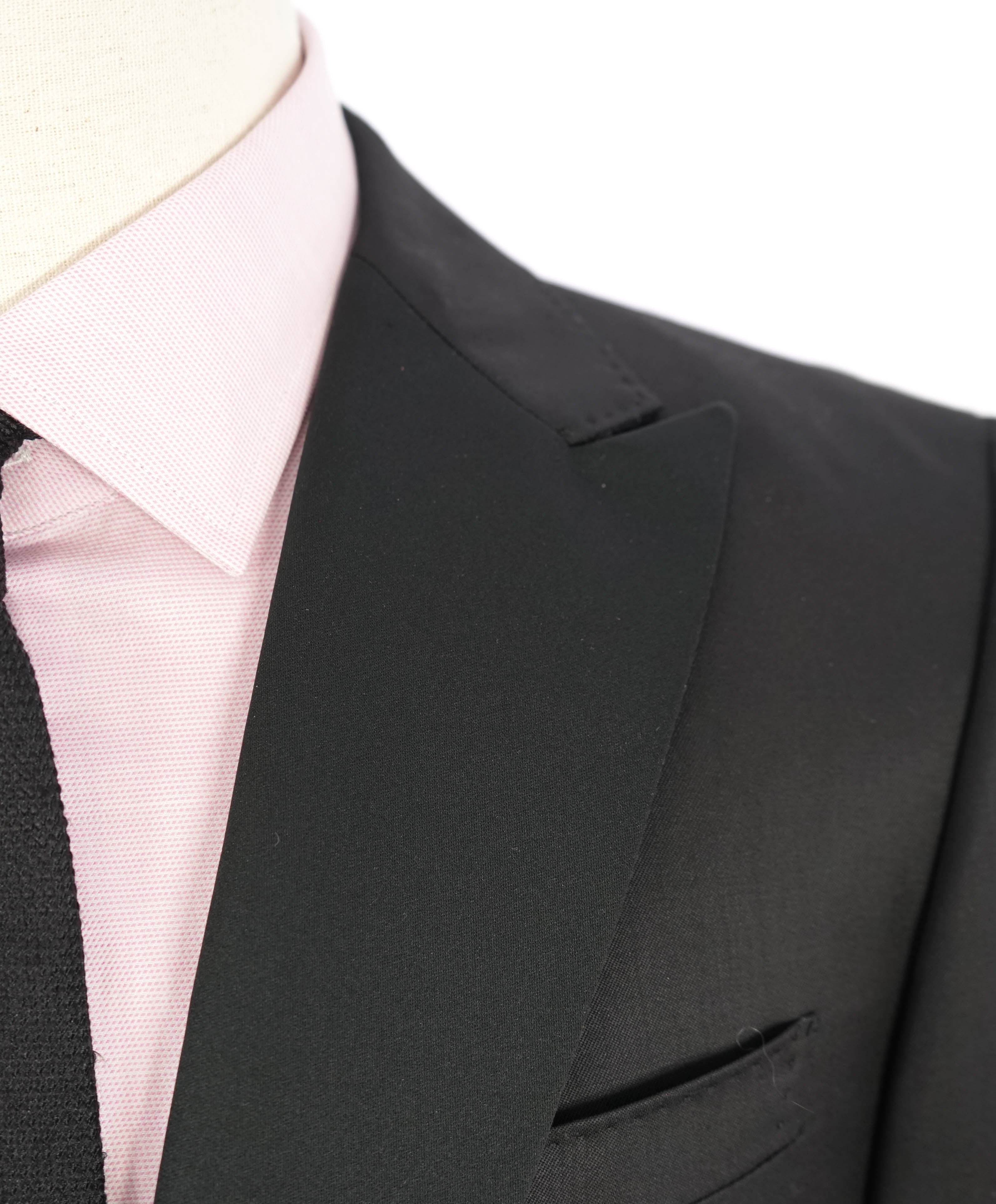 $5,100 ERMENEGILDO ZEGNA - "Wool & Mohair" PEAK LAPEL Black Tuxedo - 40R