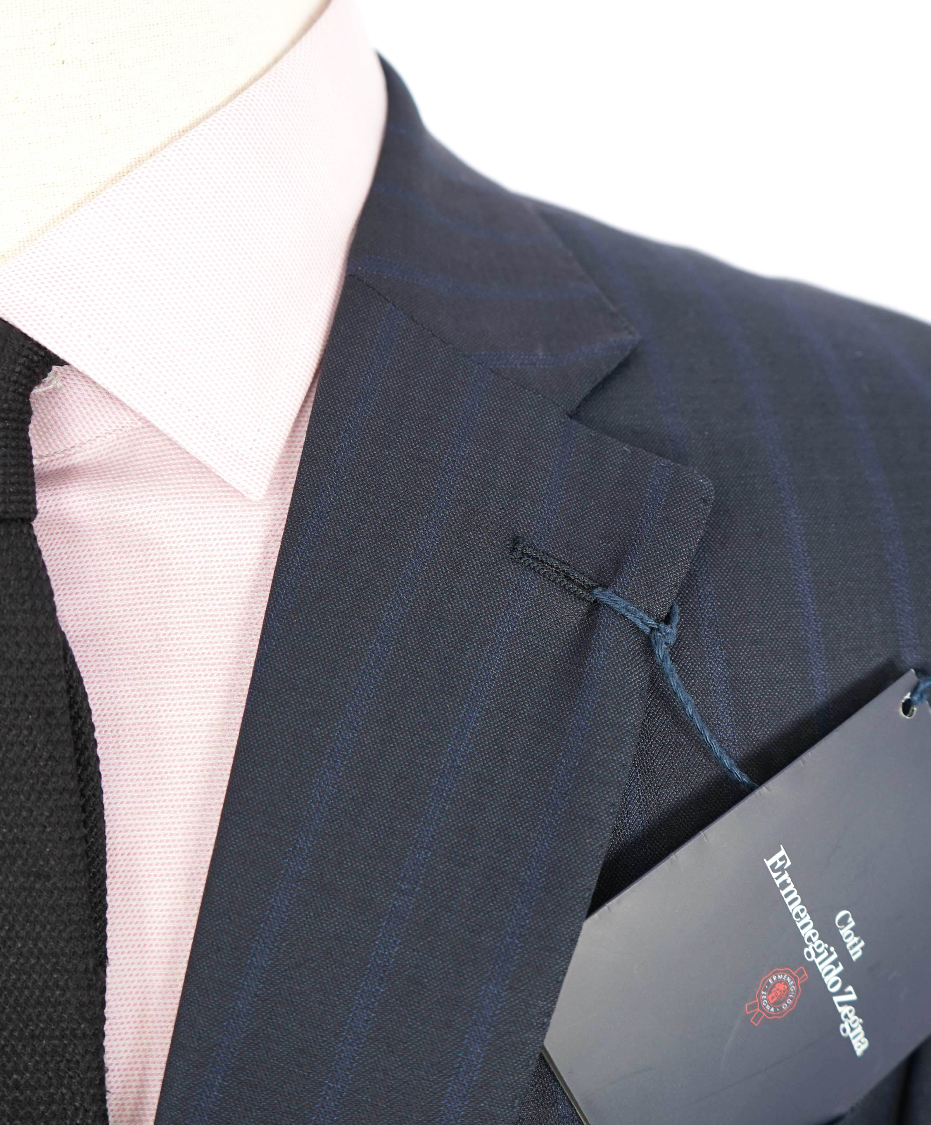 ERMENEGILDO ZEGNA - By SAKS FIFTH AVENUE *Modern* "Traveller" Suit - 42L 34W