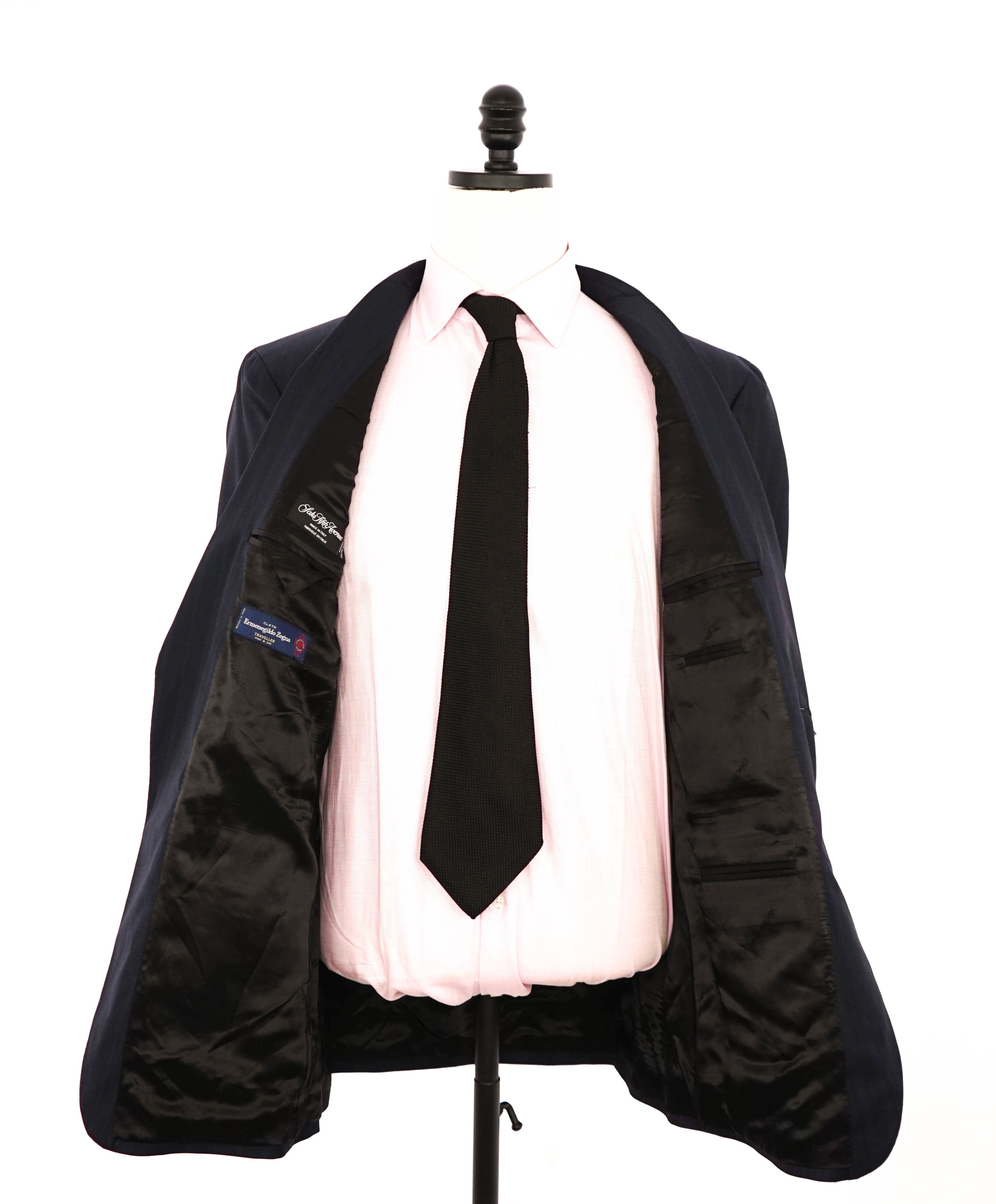ERMENEGILDO ZEGNA - By SAKS FIFTH AVENUE *Modern* "Traveller" Suit - 42L 34W