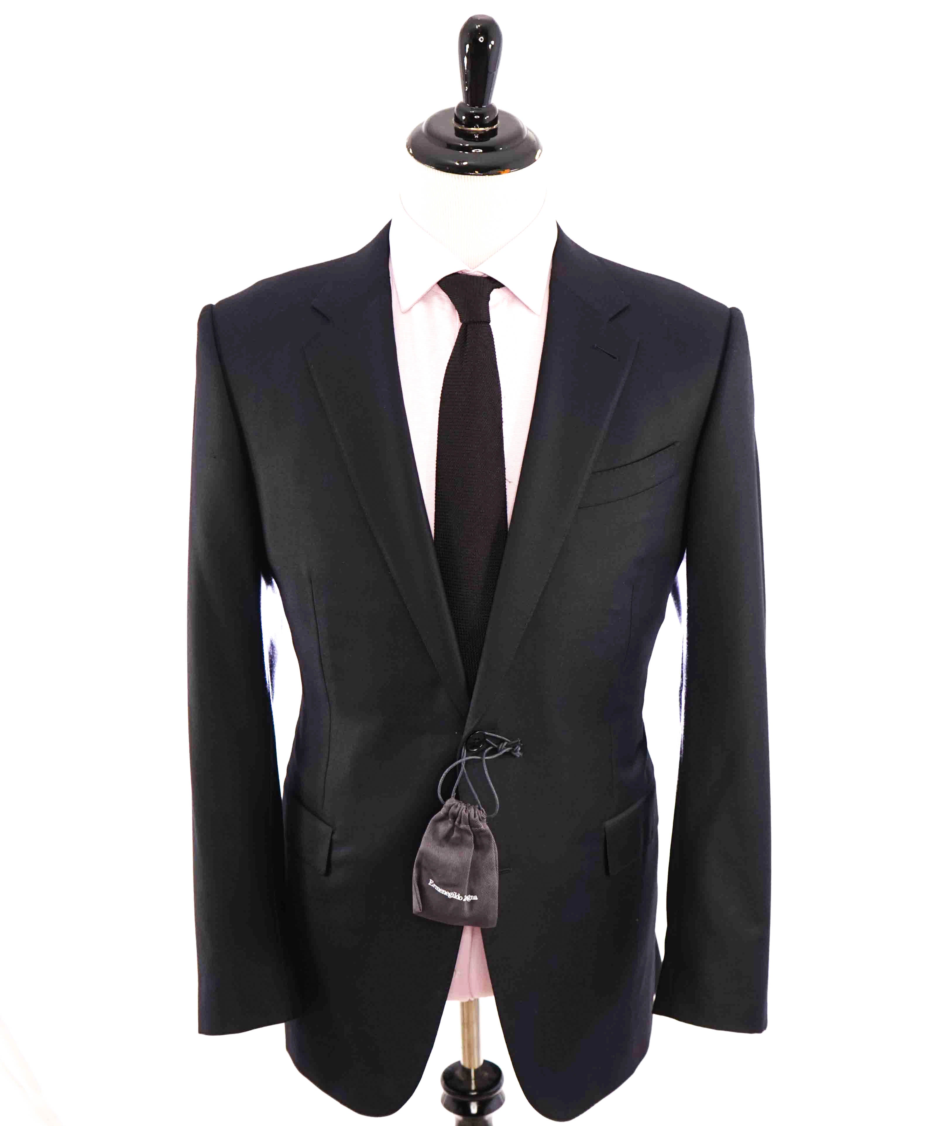 $3,995 ERMENEGILDO ZEGNA -"TROFEO" Navy Premium Suit - 44L