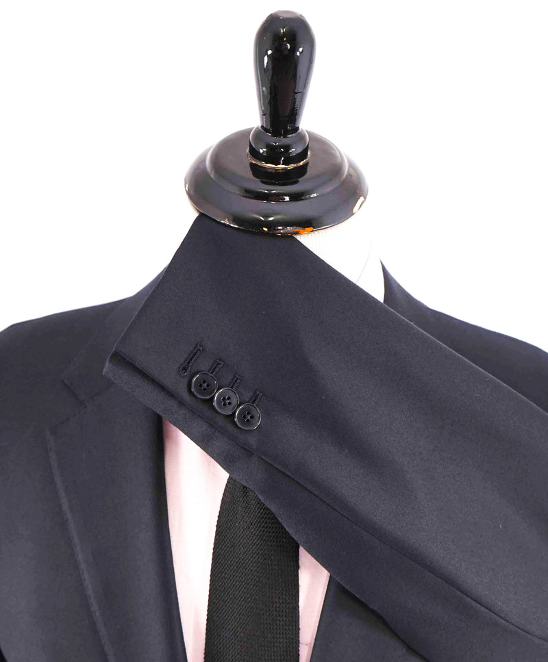 $3,995 ERMENEGILDO ZEGNA -"TROFEO" Navy Premium Suit - 44L
