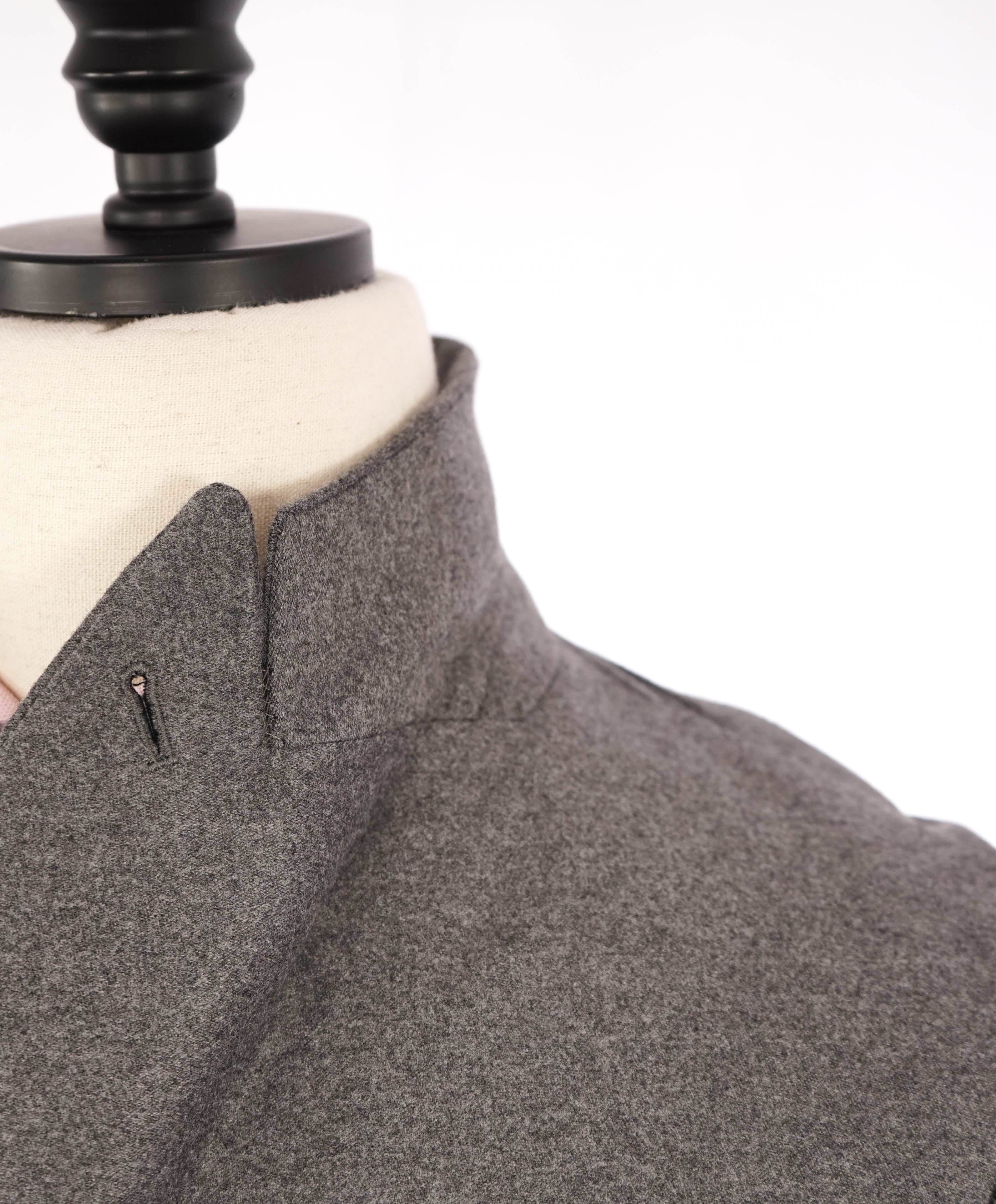 $1,995 ARMANI COLLEZIONI - Double Breasted Gray WATER PROOF Coat / Blazer - 38R