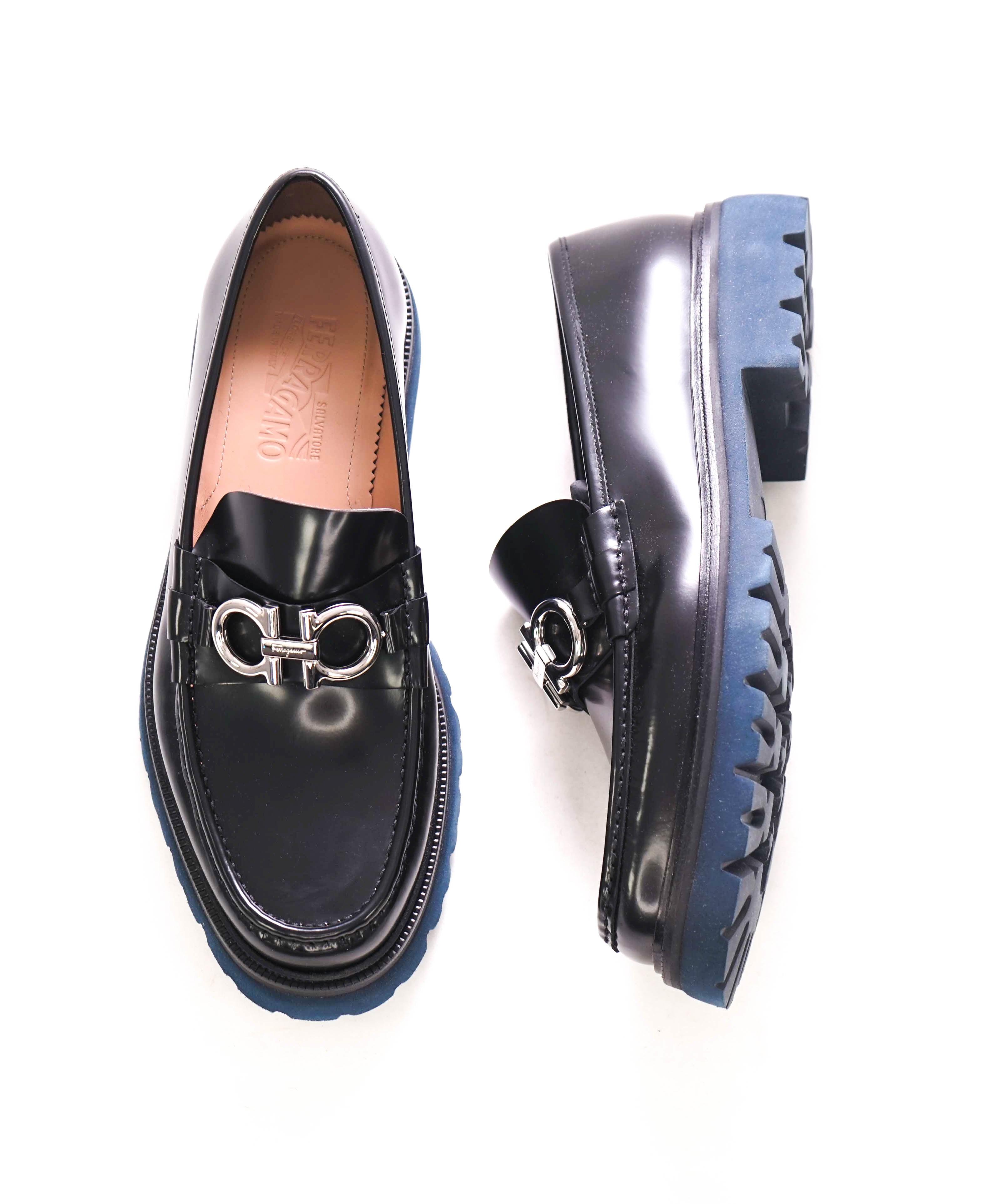$930 SALVATORE FERRAGAMO - *BLEEKER* Black Leather Navy Heel Lug Sole Loafer - 11 US