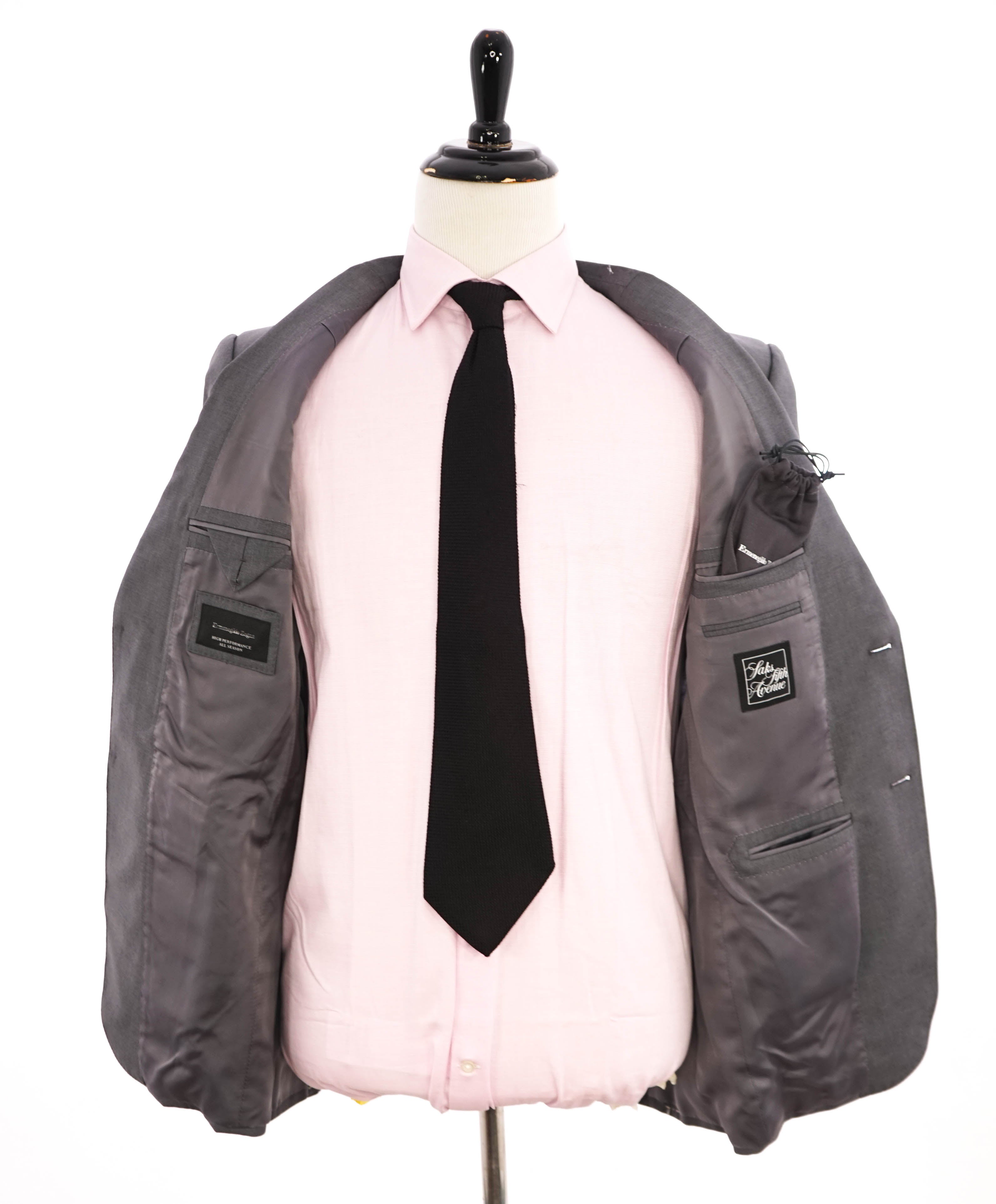 $3,290 ERMENEGILDO ZEGNA-“HIGH PERFORMANCE” Gray Blazer- 40R