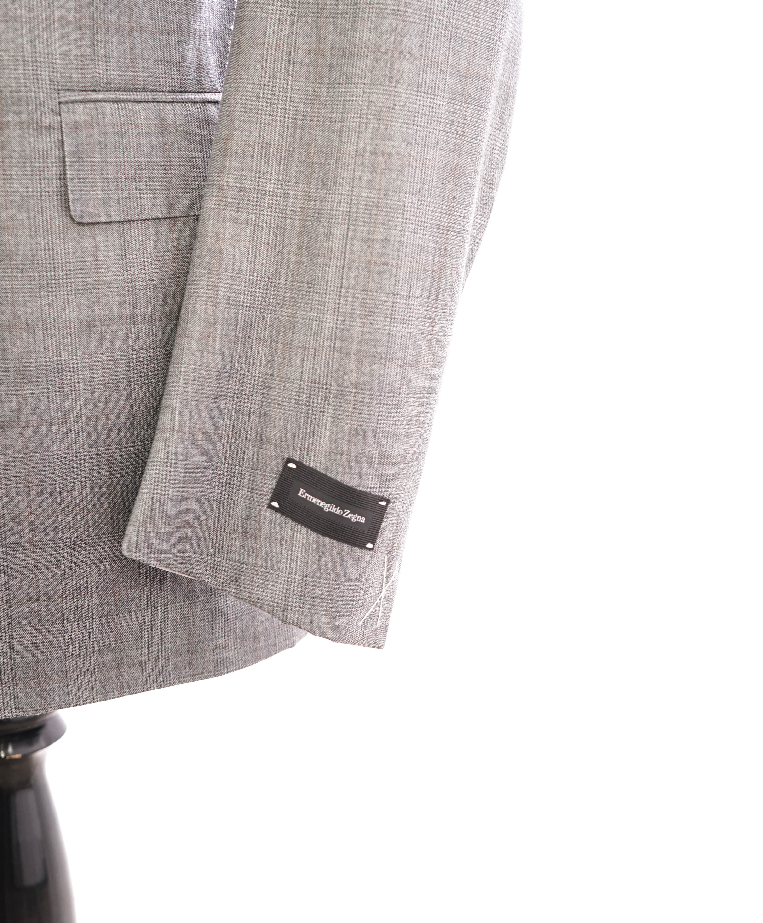 $3,950 ERMENEGILDO ZEGNA -"TROFEO 600" SILK Gray/Camel Check Suit - 46R 38W