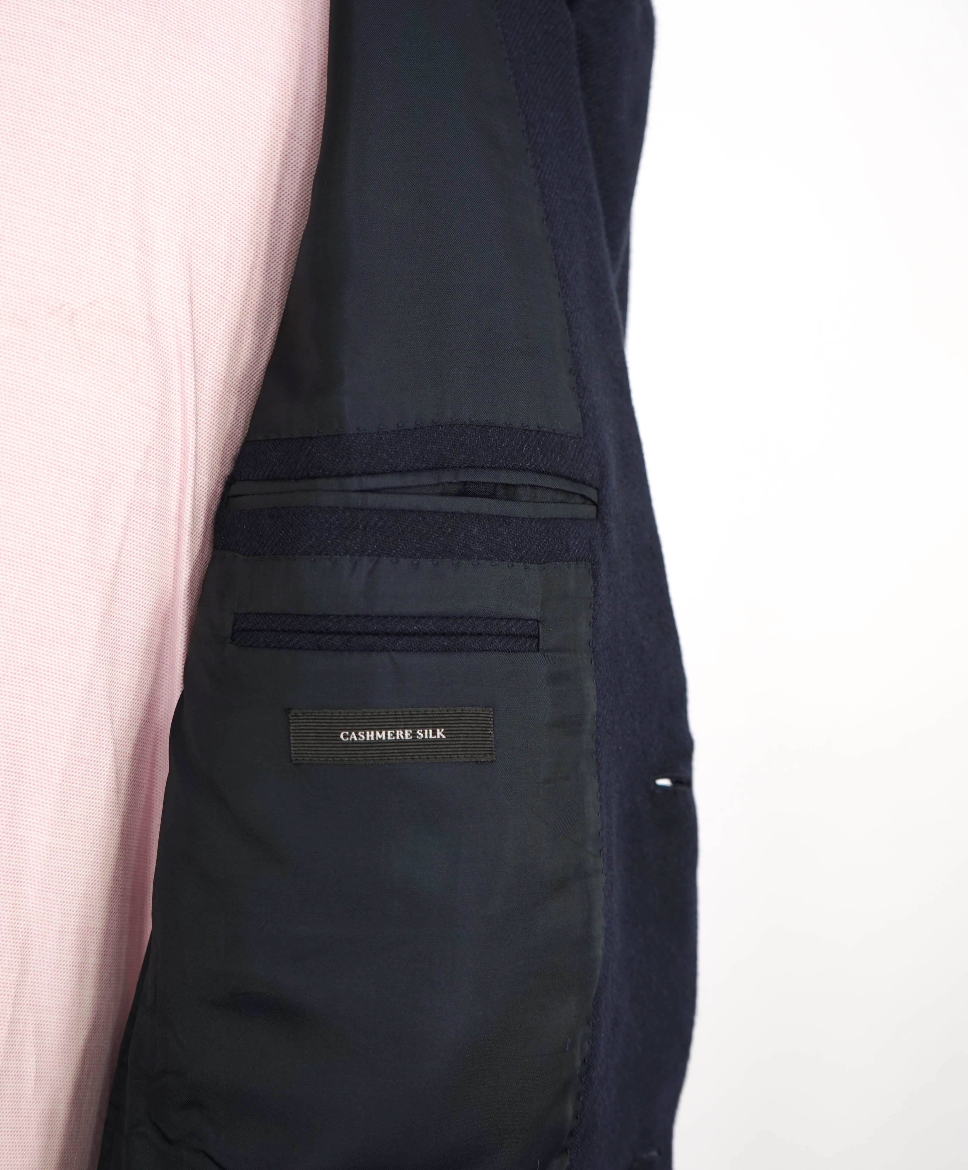 $3,650 ERMENEGILDO ZEGNA- 92% CASHMERE 8% Silk Navy Blazer- 44R
