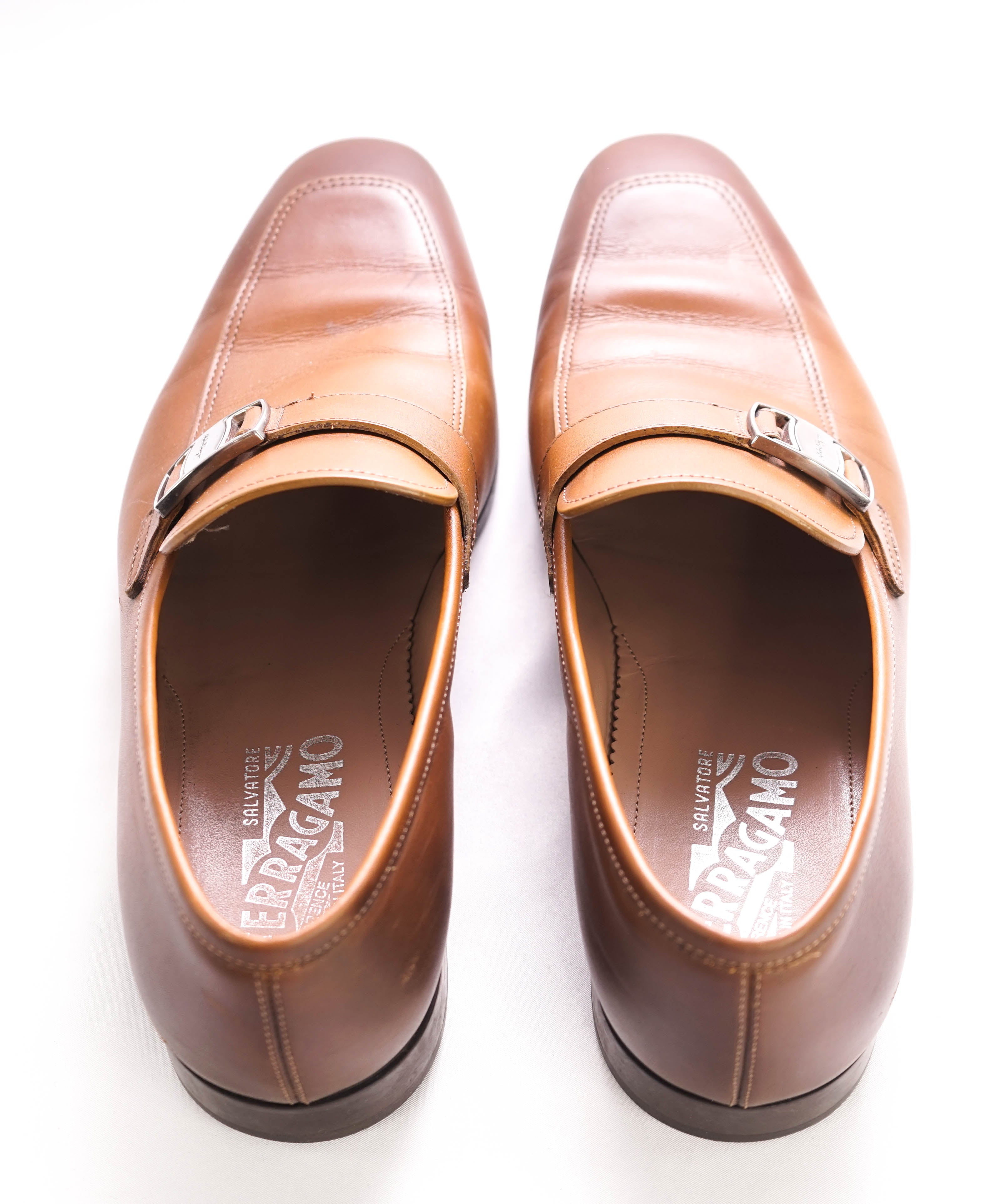 $780 SALVATORE FERRAGAMO - Brown Logo Bit Front Loafer - 8 EE US