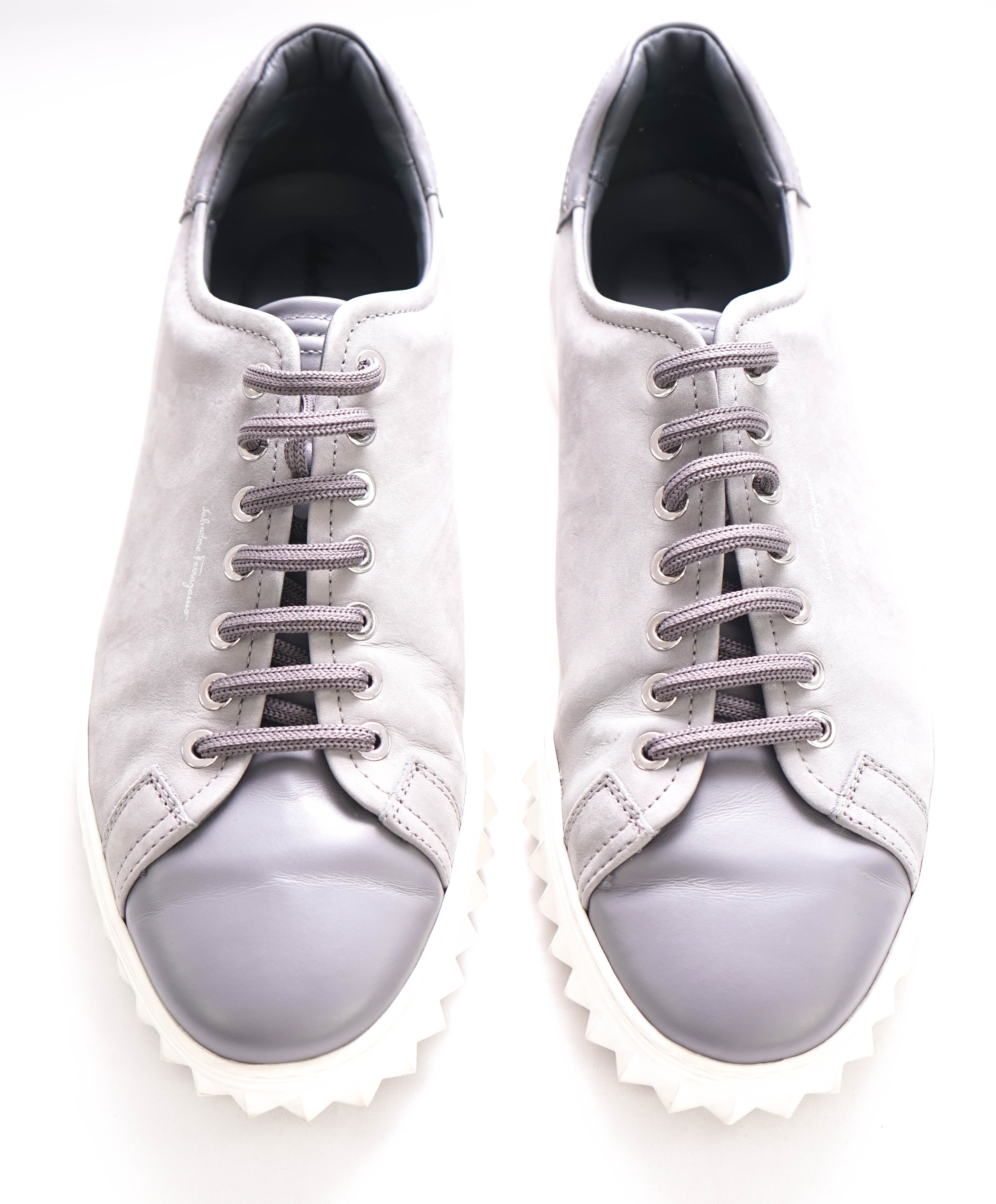 $750 SALVATORE FERRAGAMO - *Rhinoceros* Gray Gancini Sneaker - 8.5 US