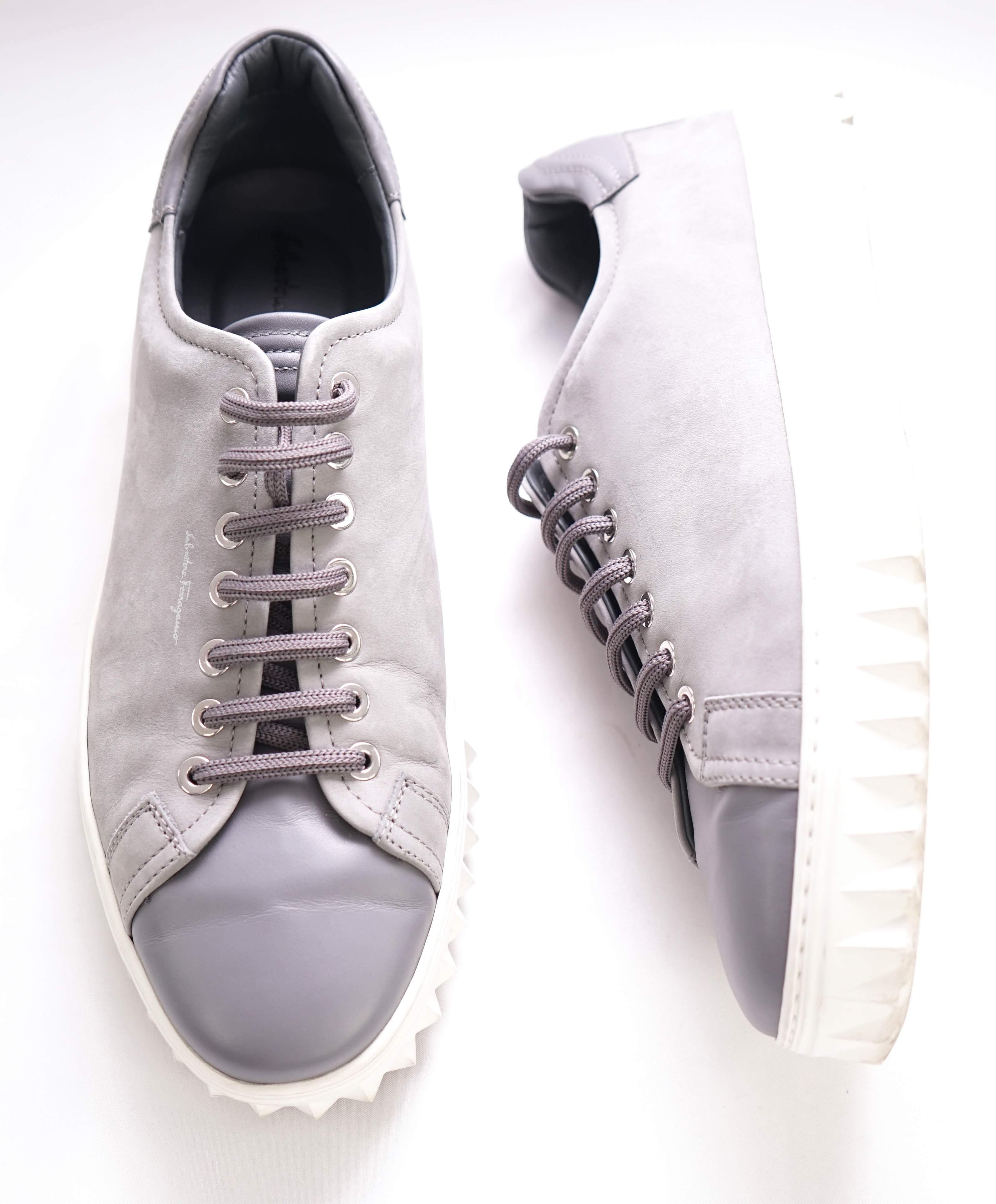 $750 SALVATORE FERRAGAMO - *Rhinoceros* Gray Gancini Sneaker - 8.5 US