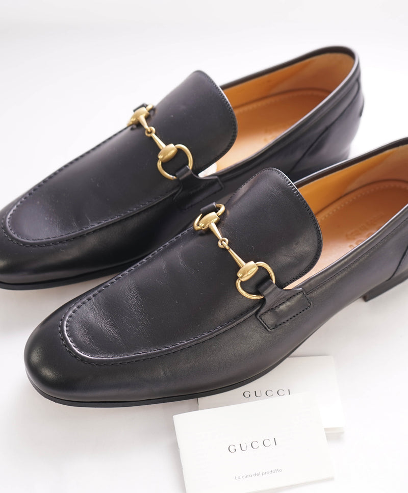 $920 GUCCI - "JORDAAN" Black/Gold ICONIC Horsebit Leather Loafers - 10.5US (10G)
