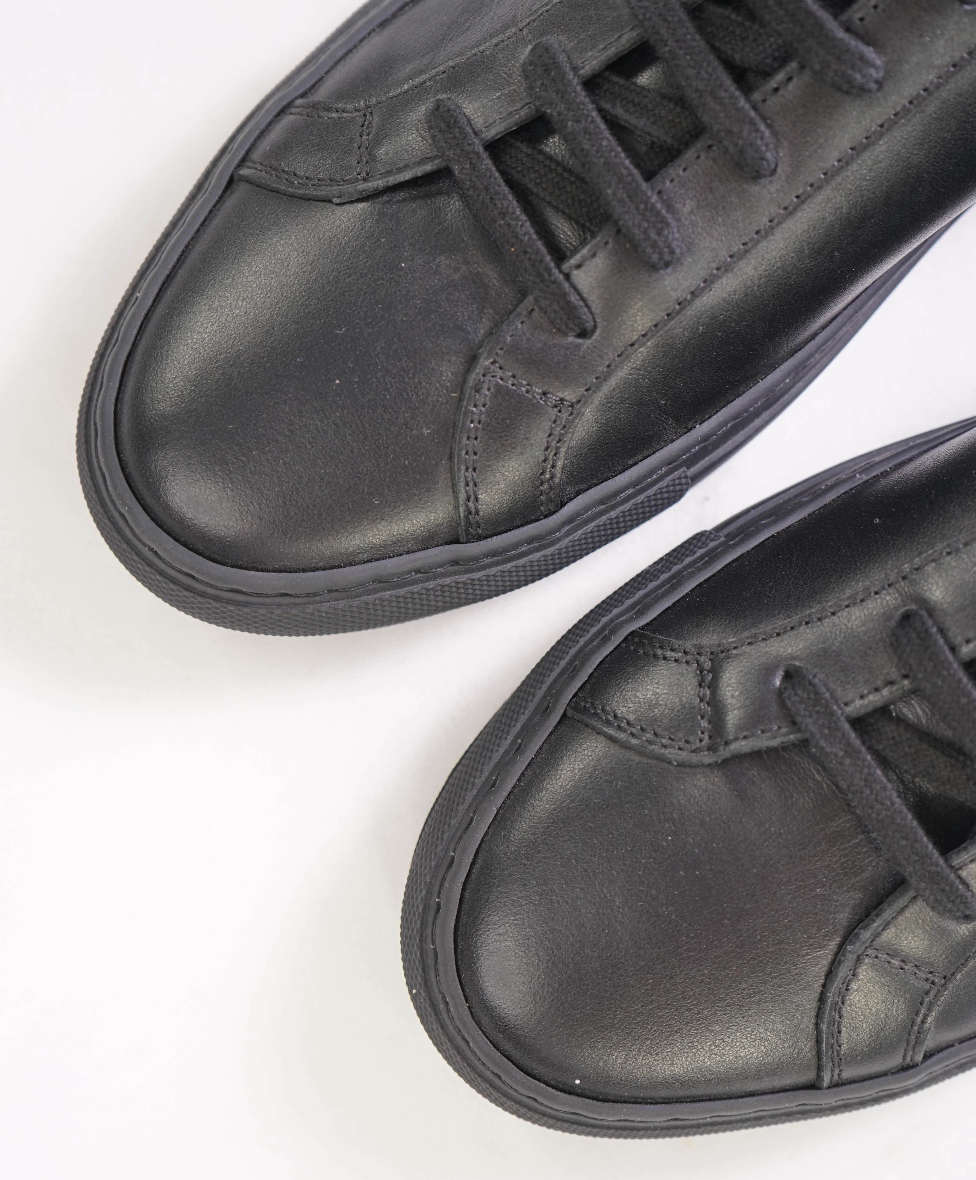 $440 COMMON PROJECTS - "Achilles" Black Leather Sneakers - 8 US (41EU)