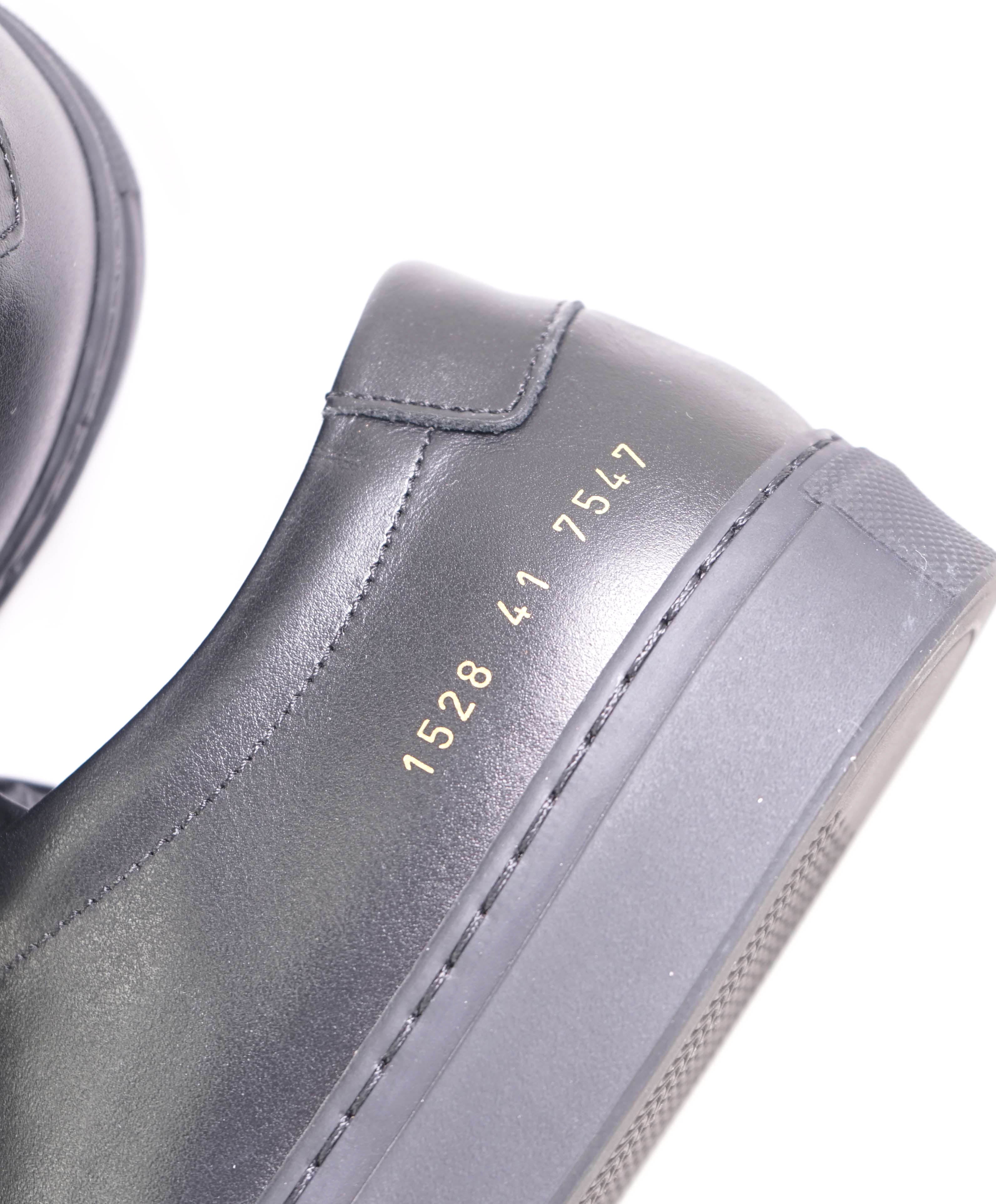 $440 COMMON PROJECTS - "Achilles" Black Leather Sneakers - 8 US (41EU)