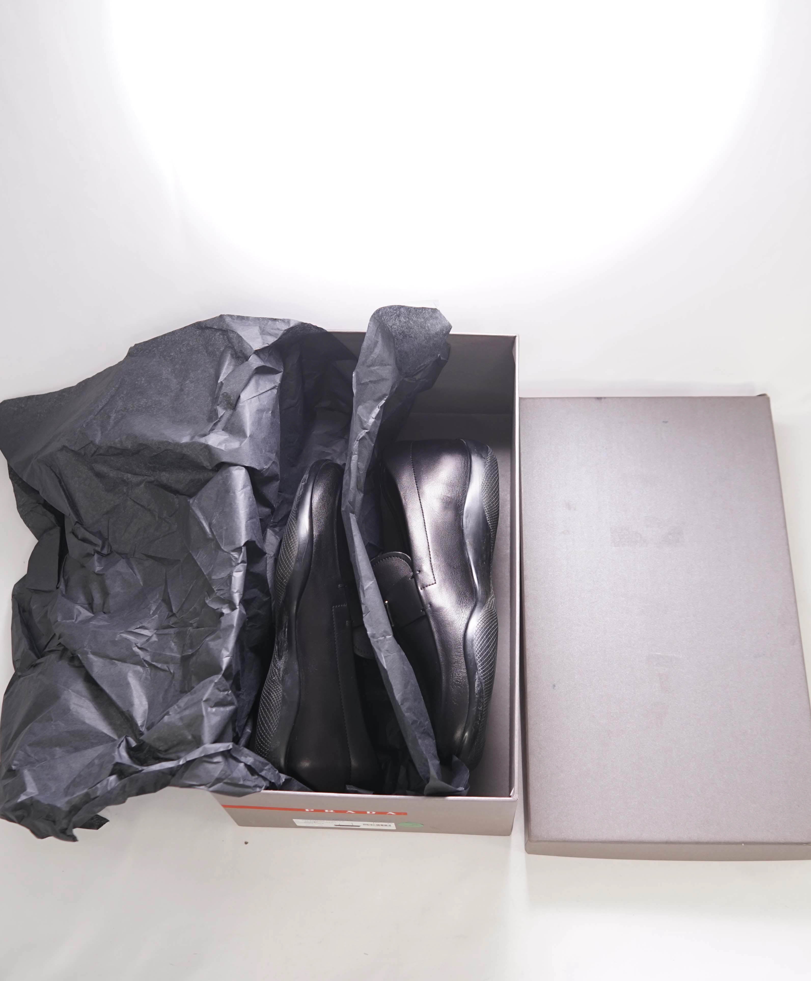$850 PRADA - *LINEA ROSSA* Black Slip On Logo Vamp Loafer - 7.5 US (6.5 Prada)