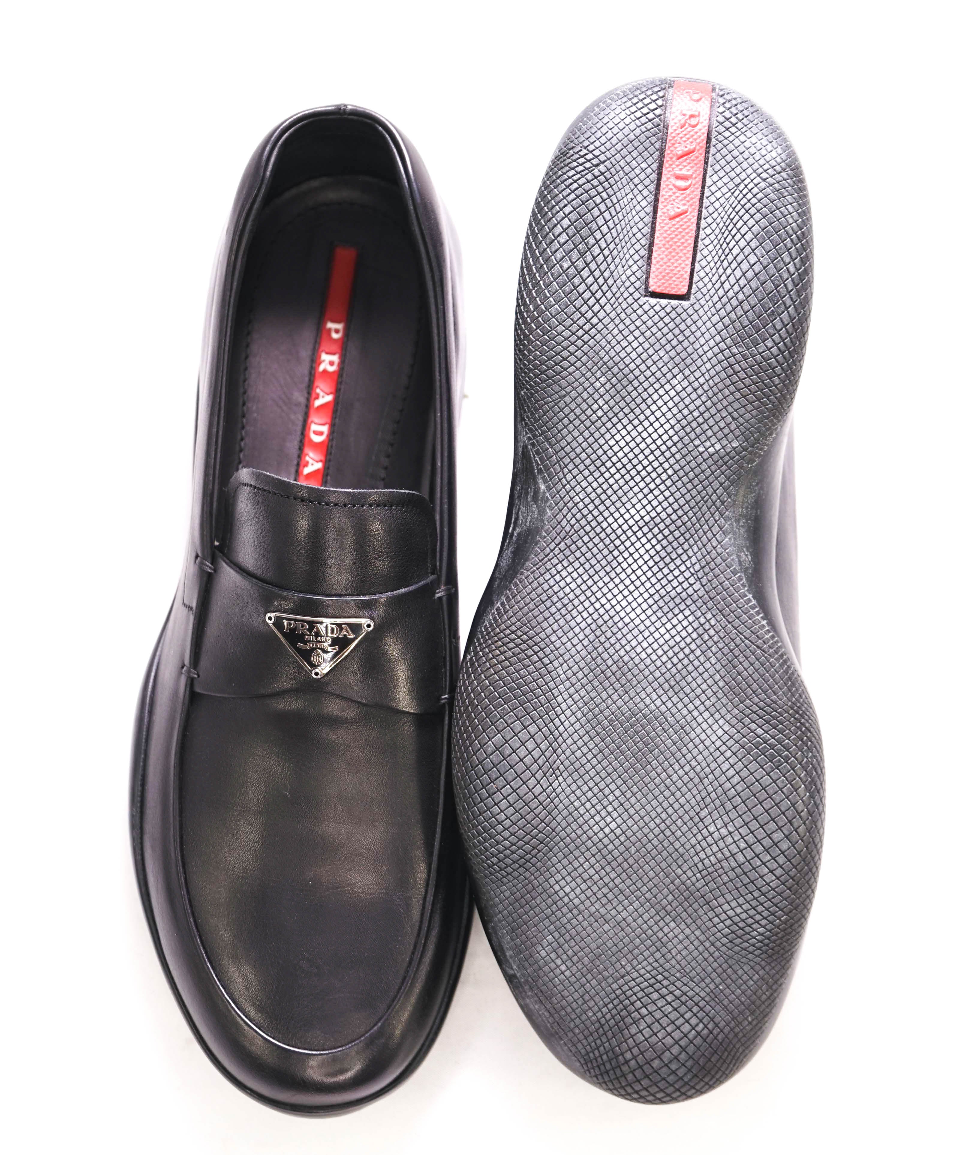 $850 PRADA - *LINEA ROSSA* Black Slip On Logo Vamp Loafer - 7.5 US (6.5 Prada)