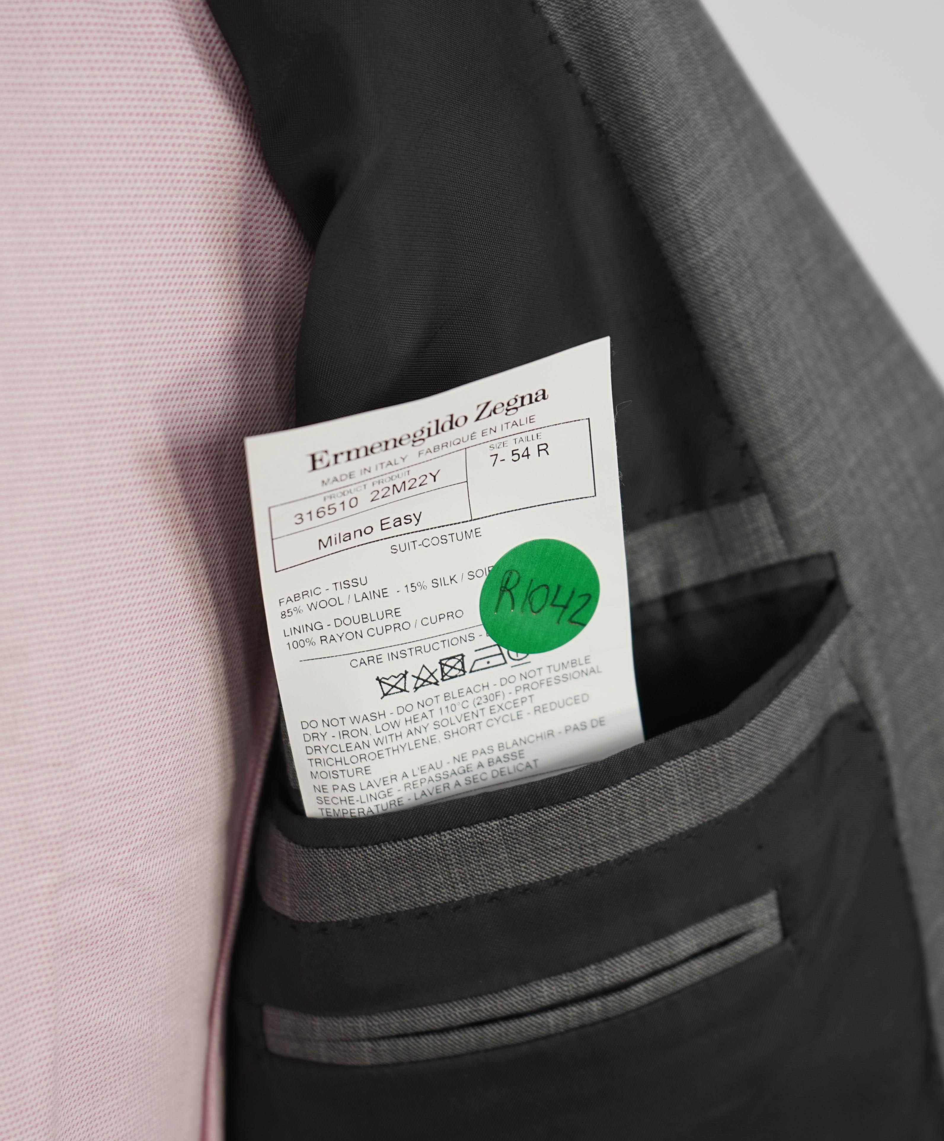 $4,690 ERMENEGILDO ZEGNA -"TROFEO 600" SILK Gray Check Suit - 44R