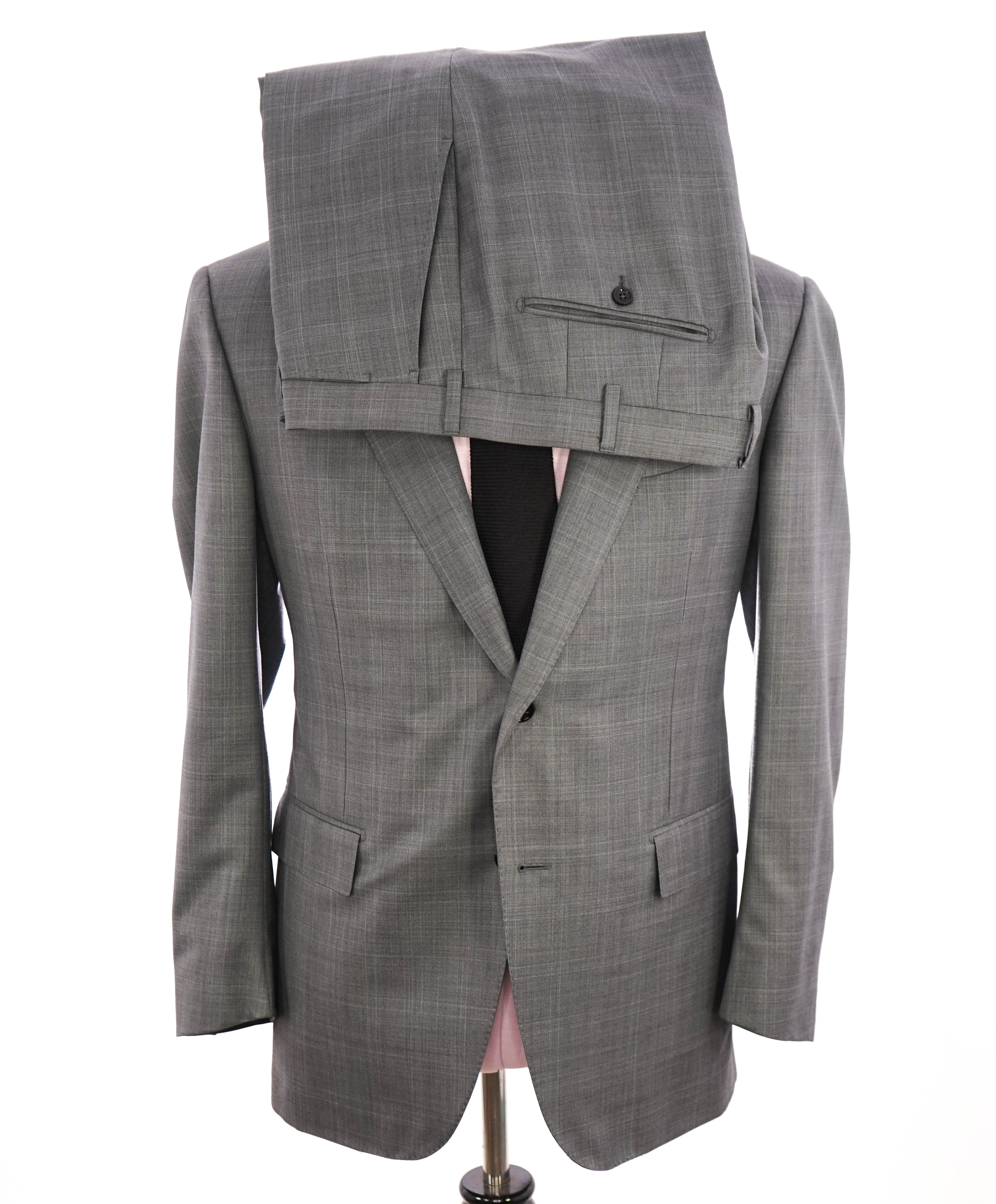 $4,690 ERMENEGILDO ZEGNA -"TROFEO 600" SILK Gray Check Suit - 44R