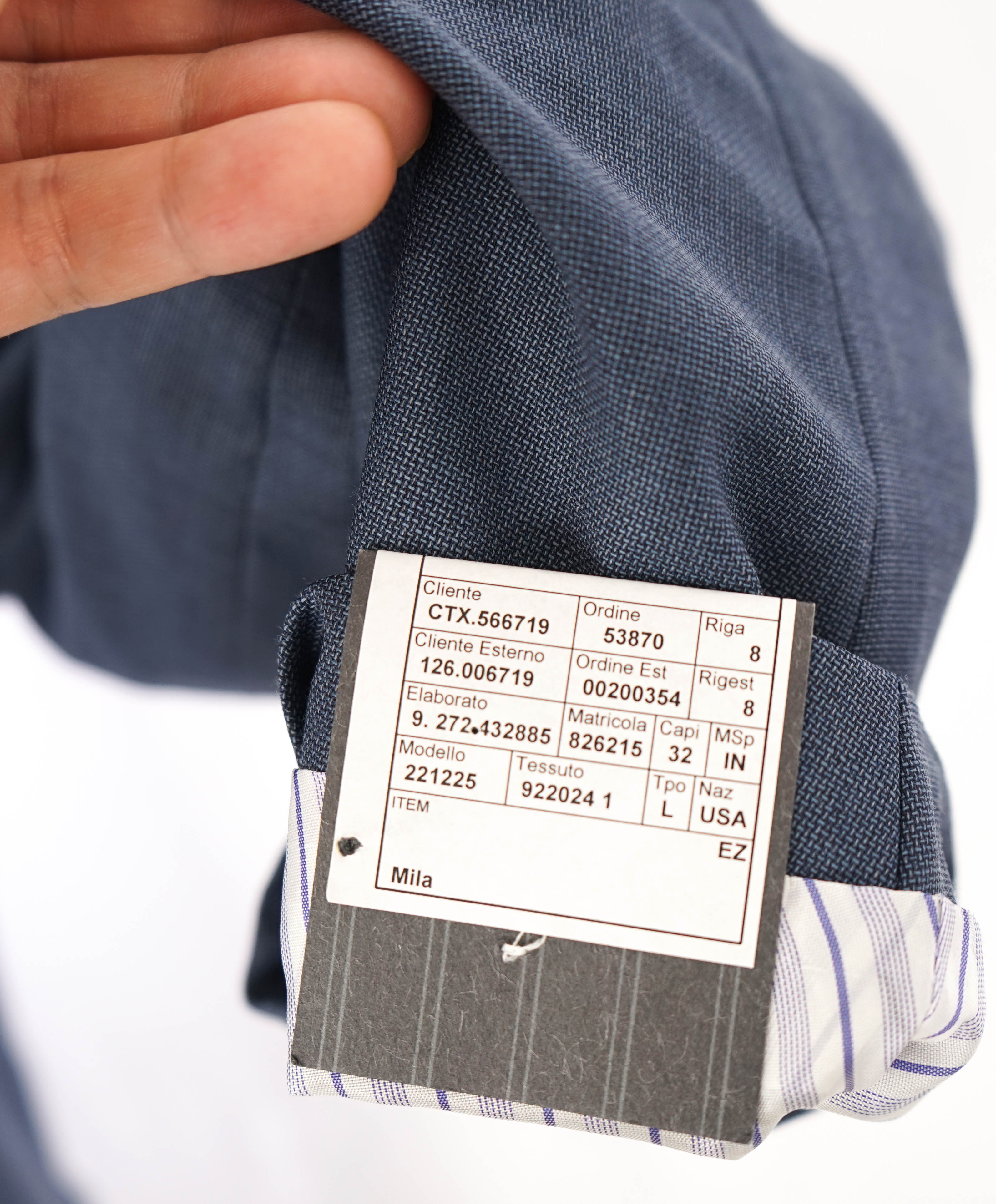 $3,250 ERMENEGILDO ZEGNA - "MULTISEASON" *Closet Staple* Mid Blue Suit -40R