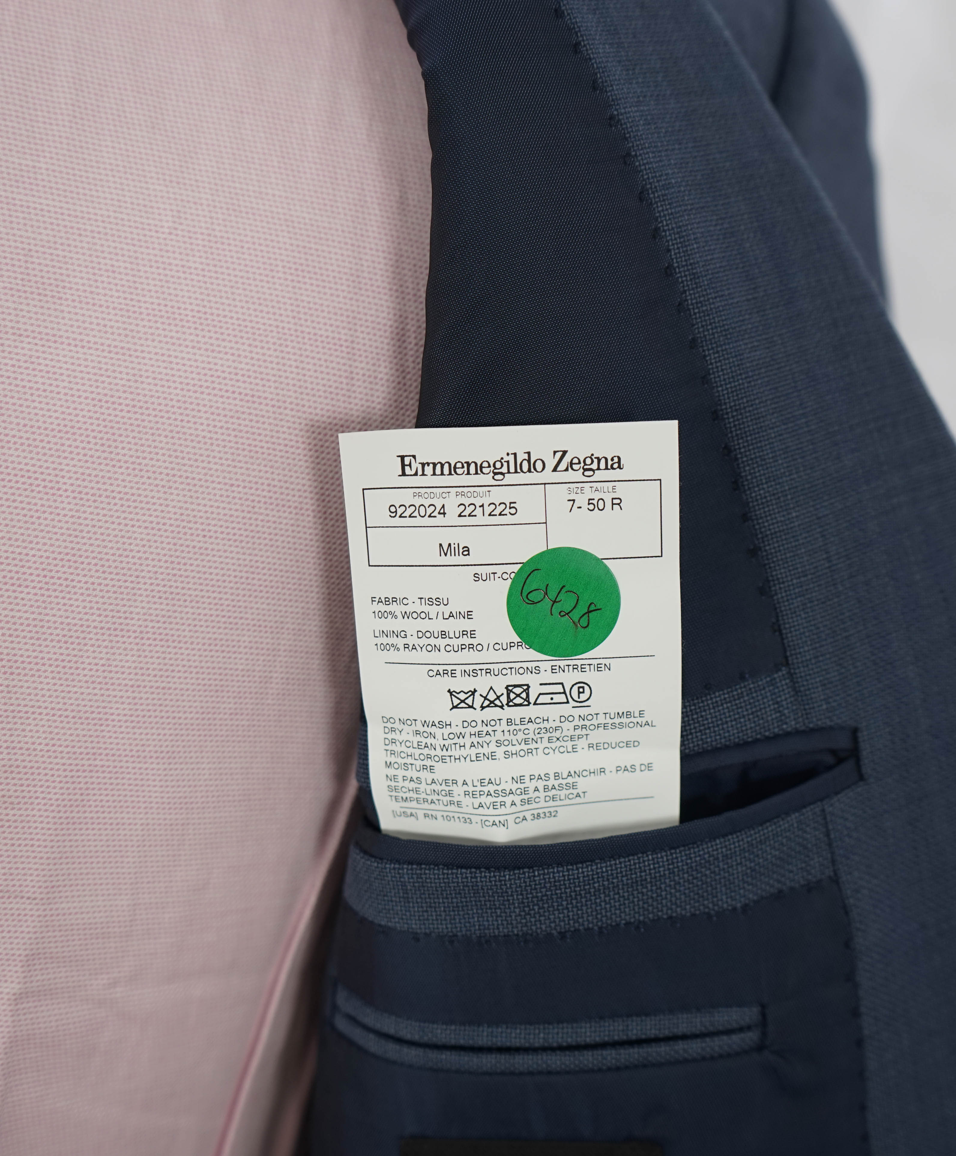 $3,250 ERMENEGILDO ZEGNA - "MULTISEASON" *Closet Staple* Mid Blue Suit -40R