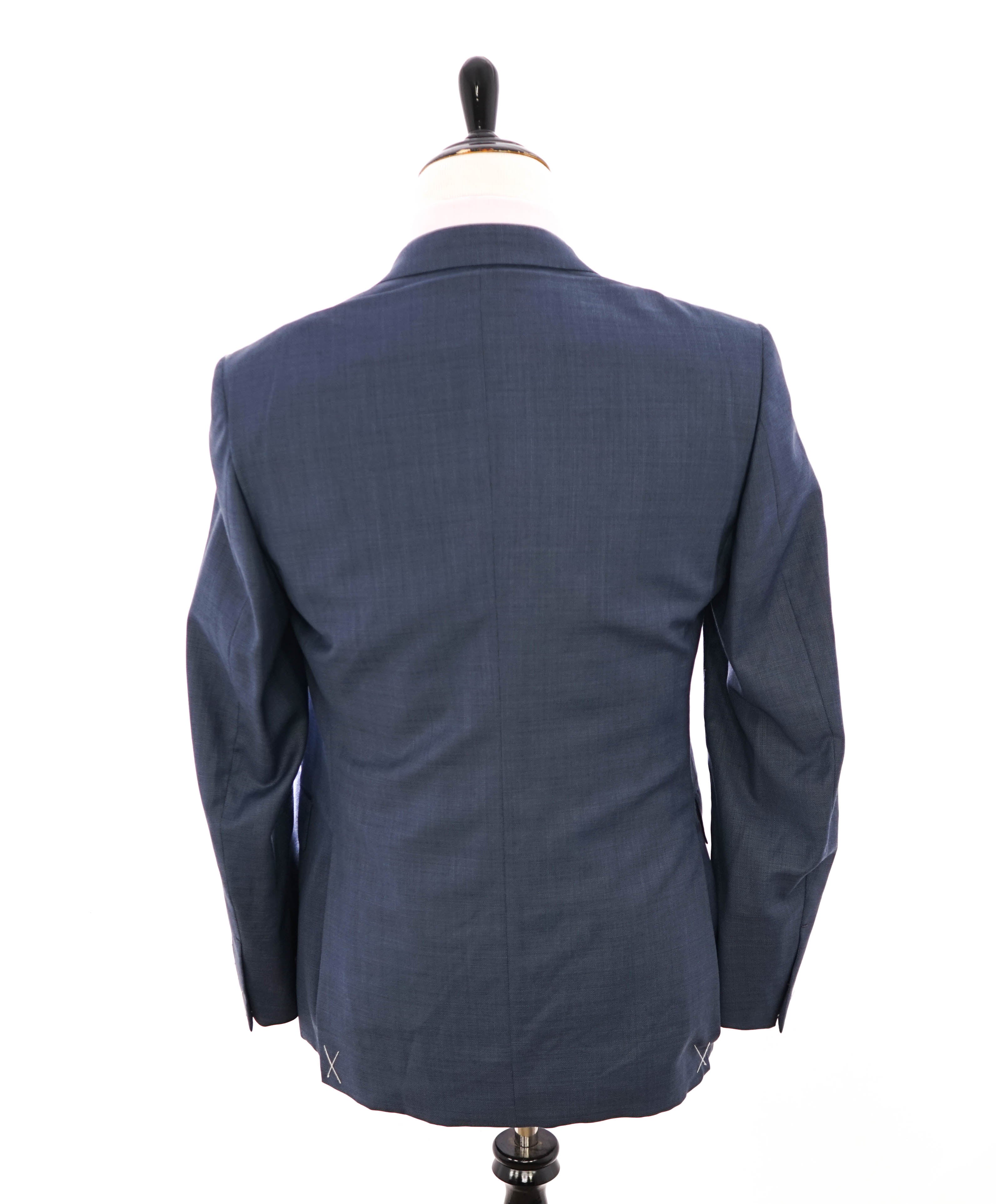 $3,250 ERMENEGILDO ZEGNA - "MULTISEASON" *Closet Staple* Mid Blue Suit -40R
