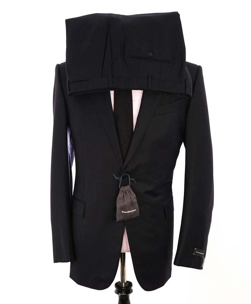 $3,995 ERMENEGILDO ZEGNA -"TROFEO" Navy CLOSET STAPLE Suit - 46L