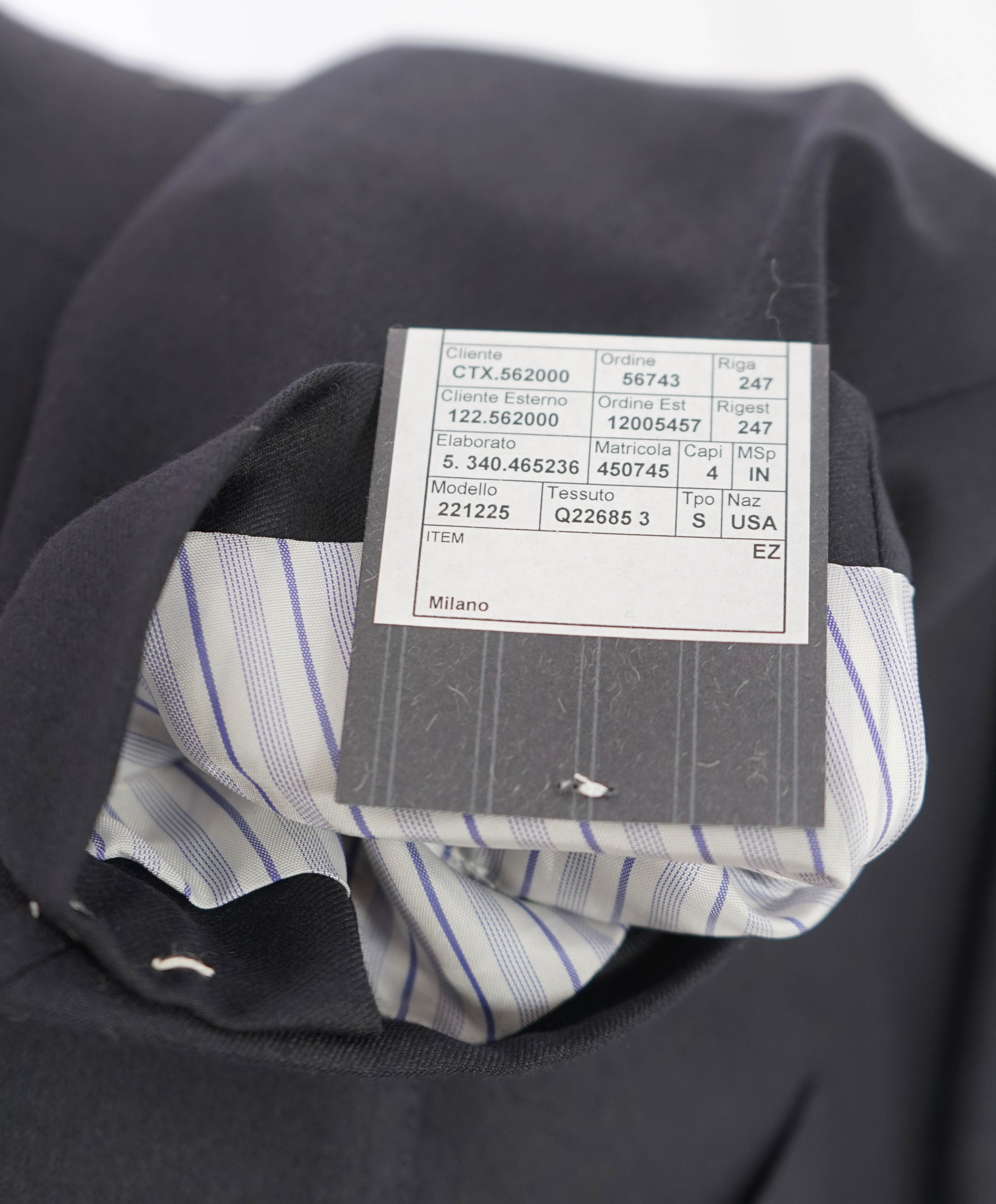 $3,995 ERMENEGILDO ZEGNA -"TROFEO" Navy CLOSET STAPLE Suit - 46L