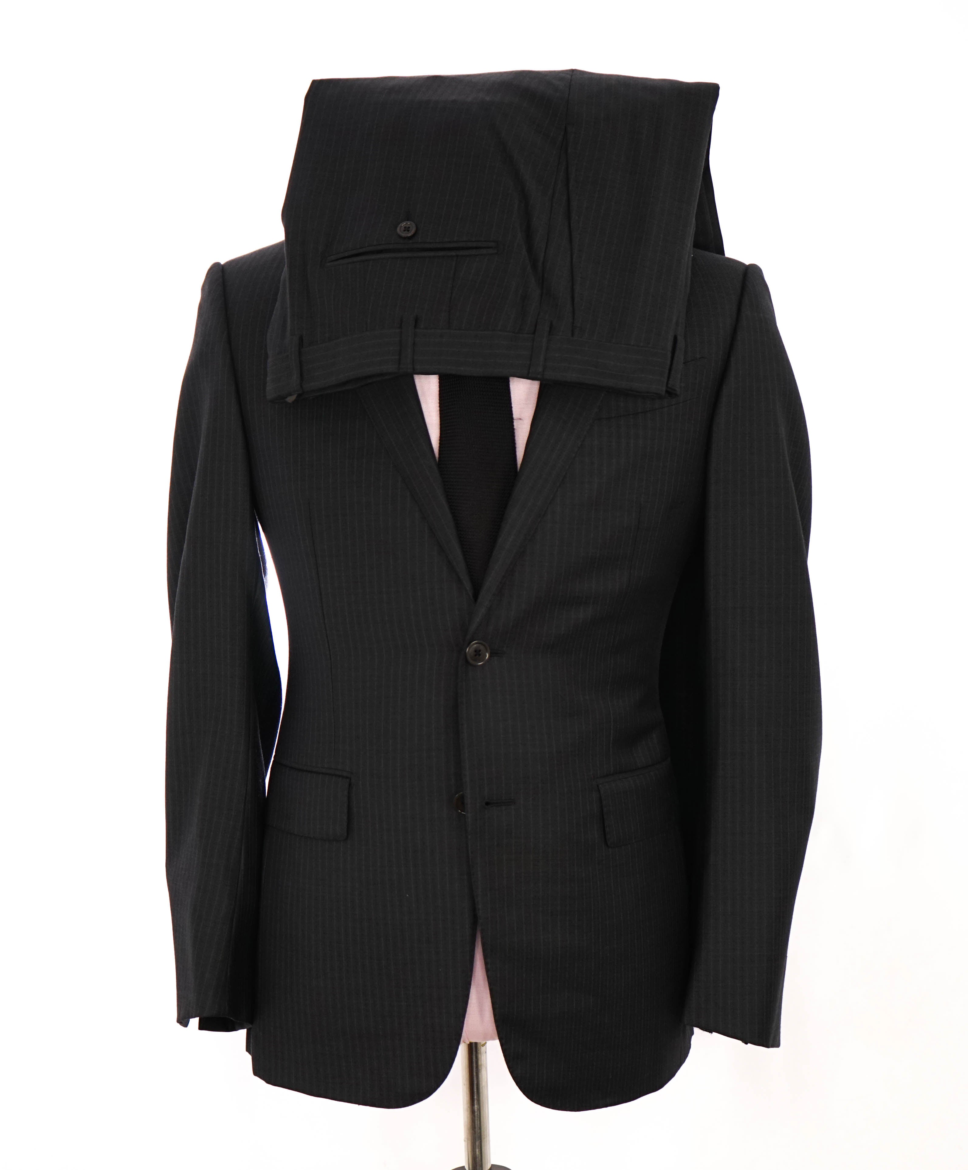 $3,695 ERMENEGILDO ZEGNA -“ACHILLFARM" SILK Gray Texture Suit - 38R