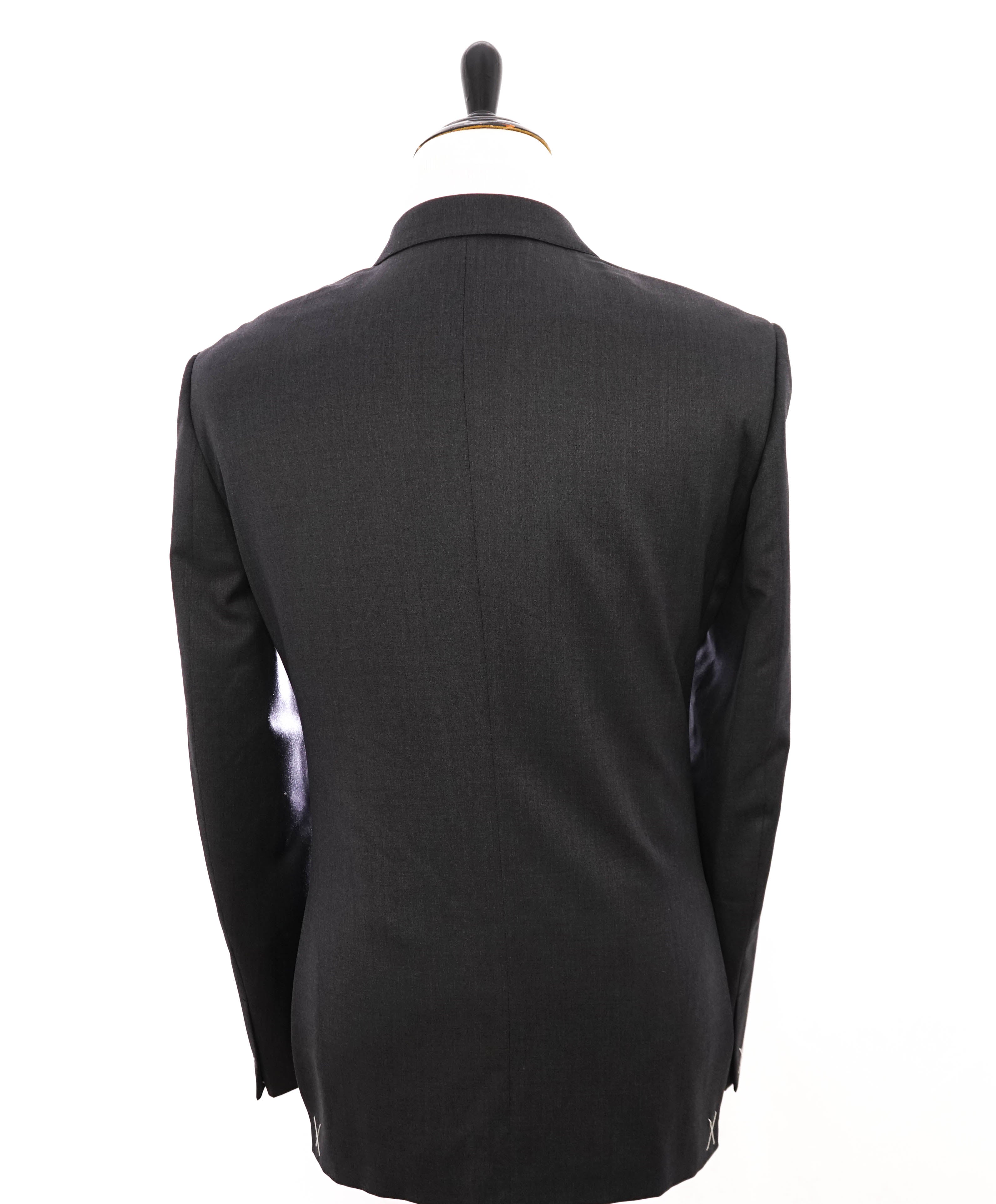 $2,695 ERMENEGILDO ZEGNA -"Micronsphere" GRAY Blazer - 48R