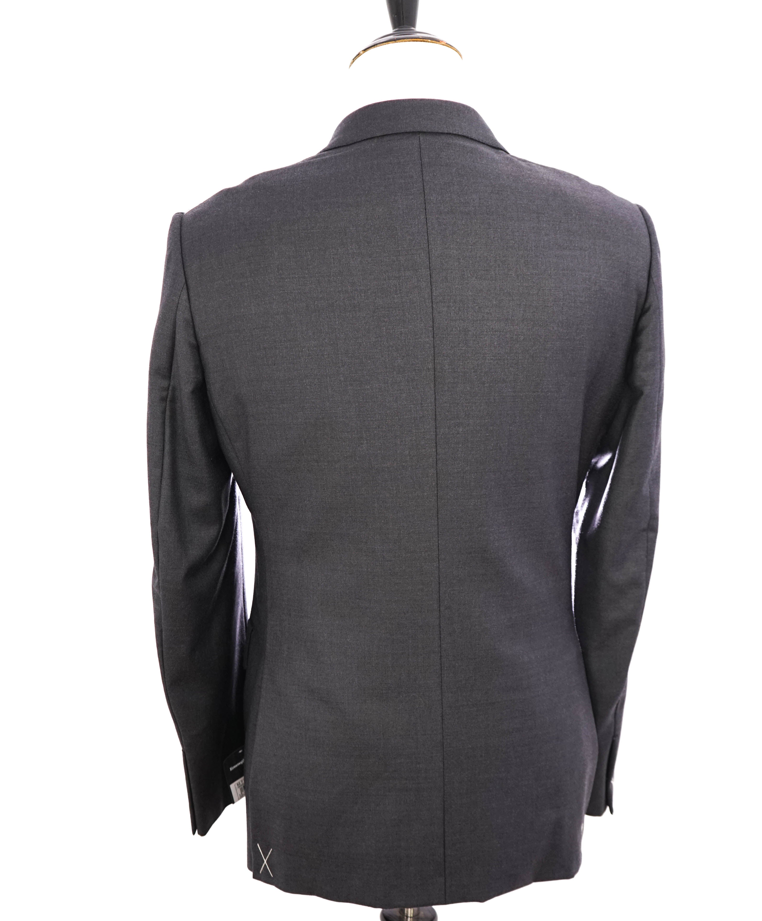 $2,695 ERMENEGILDO ZEGNA -"Micronsphere" GRAY Blazer - 42R