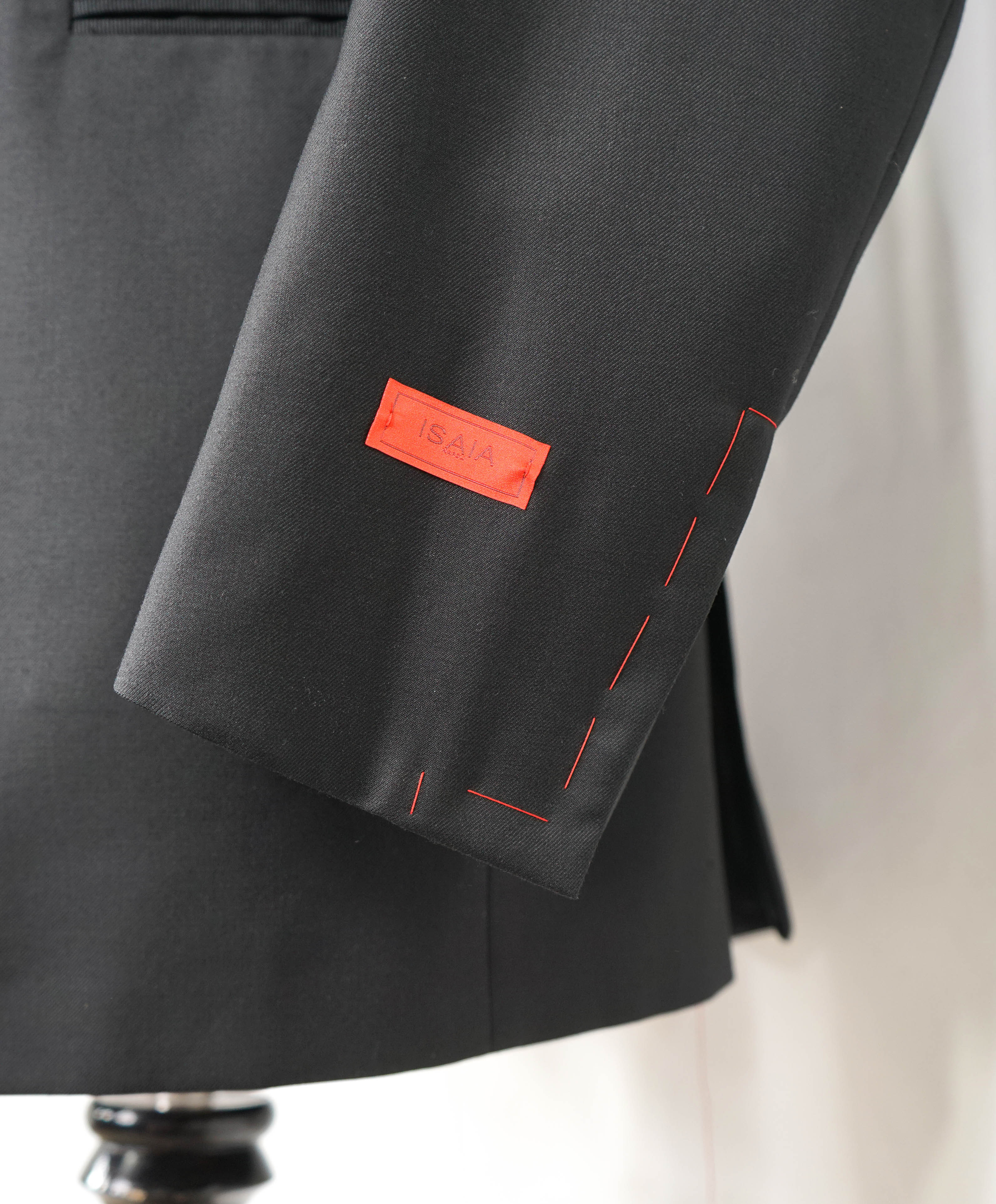 $4,595 ISAIA - "AQUASPIDER" Satin PEAK LAPEL Black Wool Tuxedo - 46L