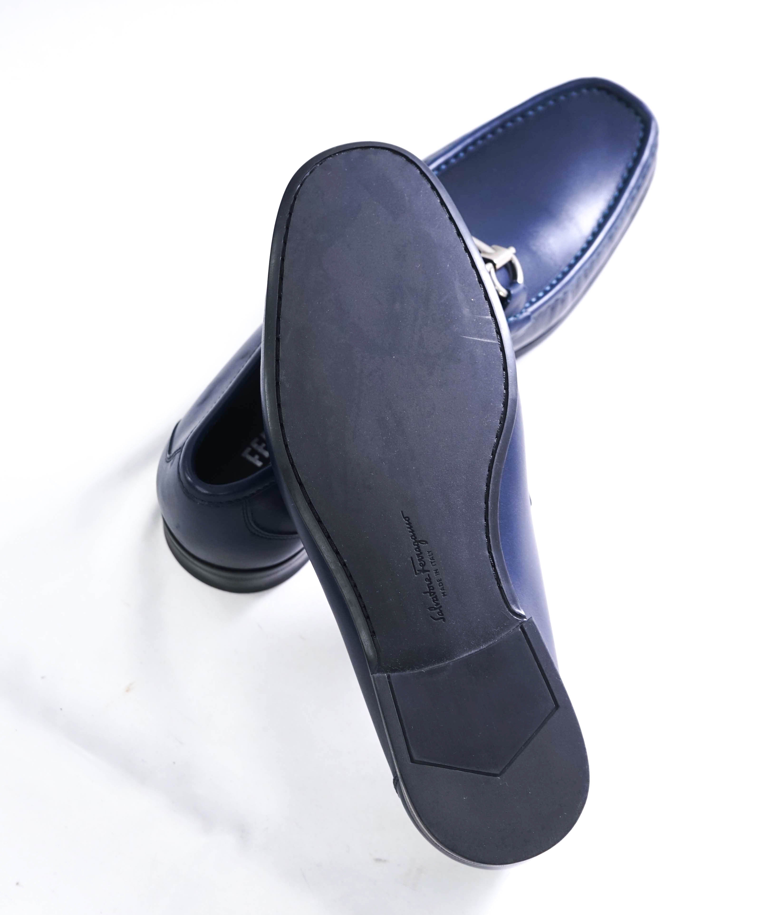 $850 SALVATORE FERRAGAMO -  "GAMES" Navy Blue Leather Gancini Loafer- 8 EEE