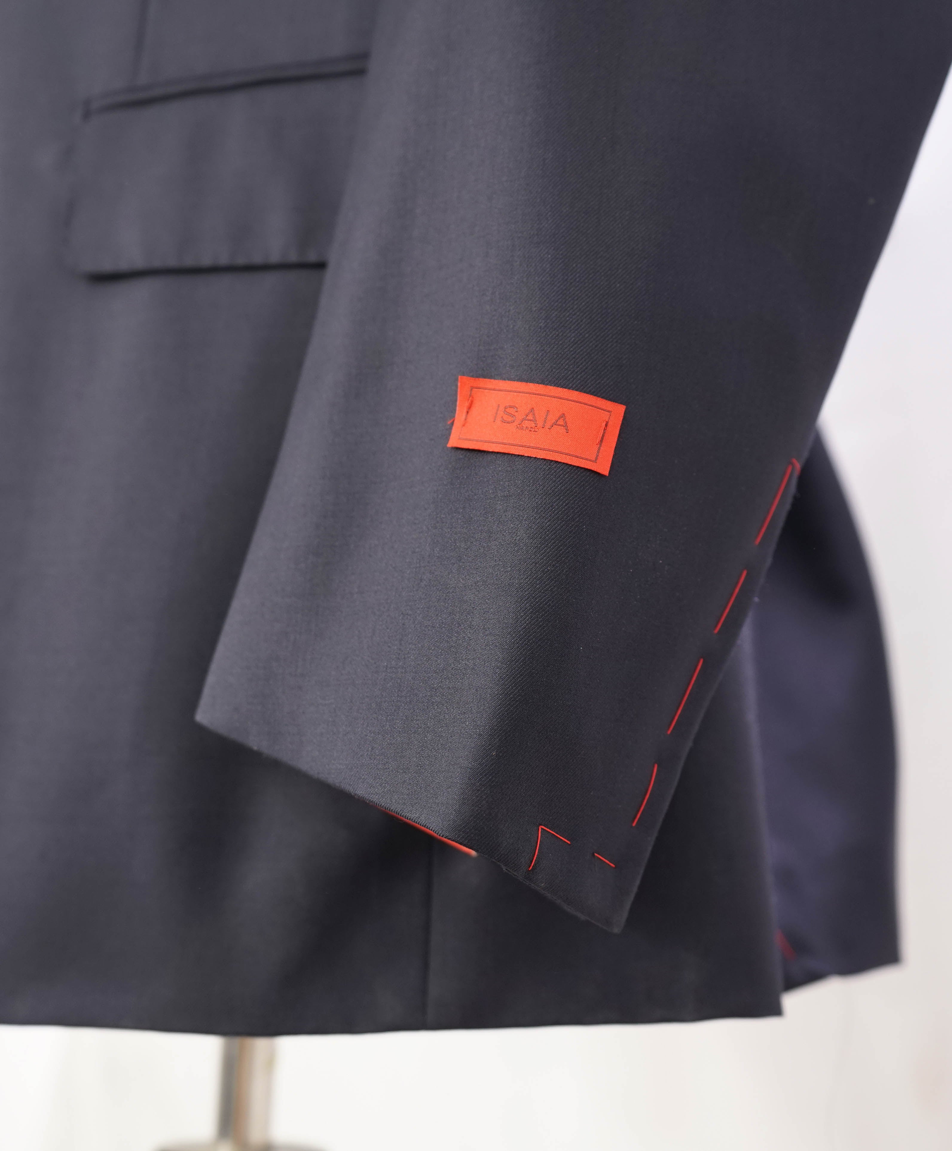 $3,750 ISAIA - Navy "SANITA 160's" *CLOSET STAPLE* Coral Pin Suit - 44R