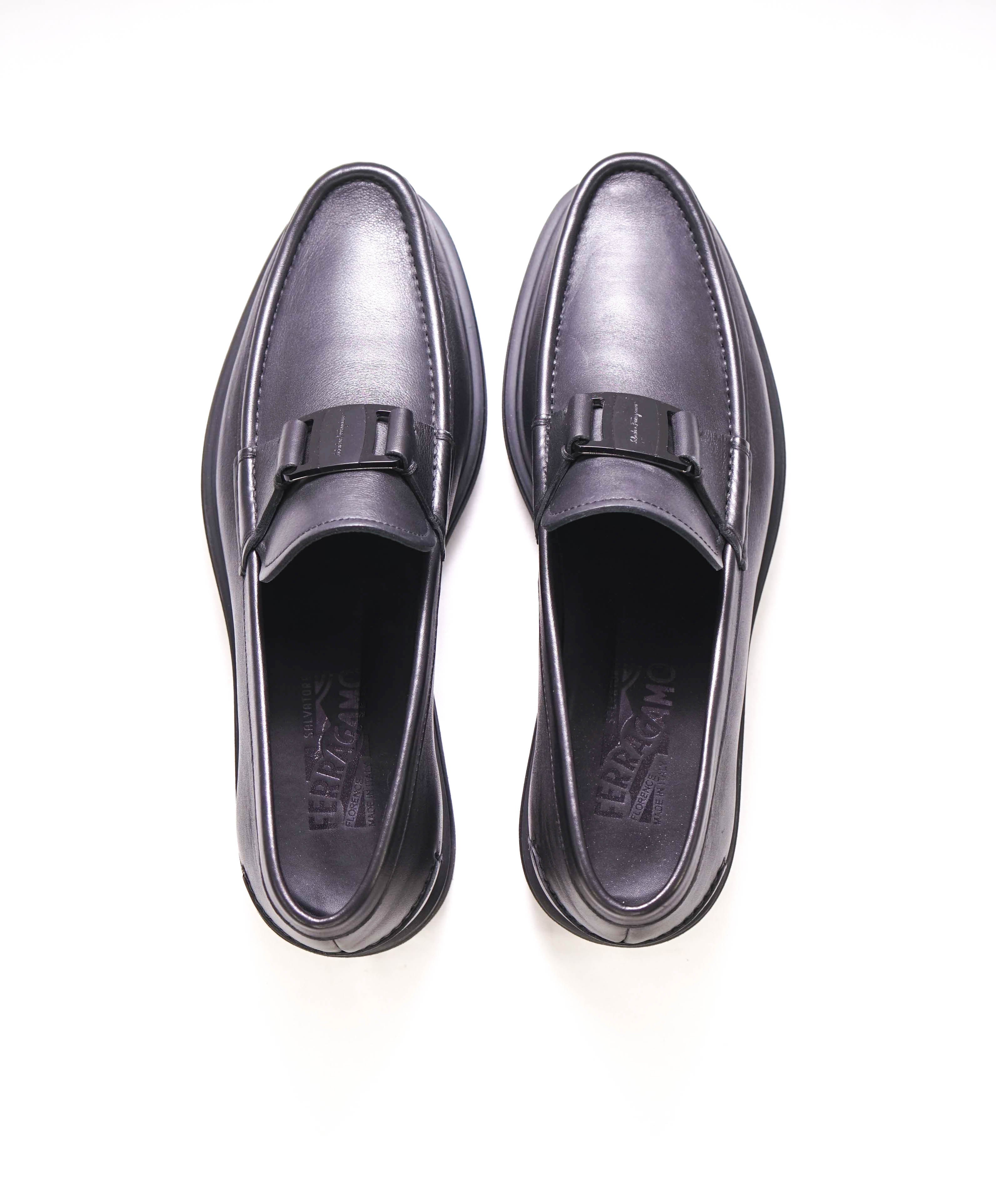 $930 SALVATORE FERRAGAMO - *SARDEGNA* Black Lug Sole Loafer - 9.5 US