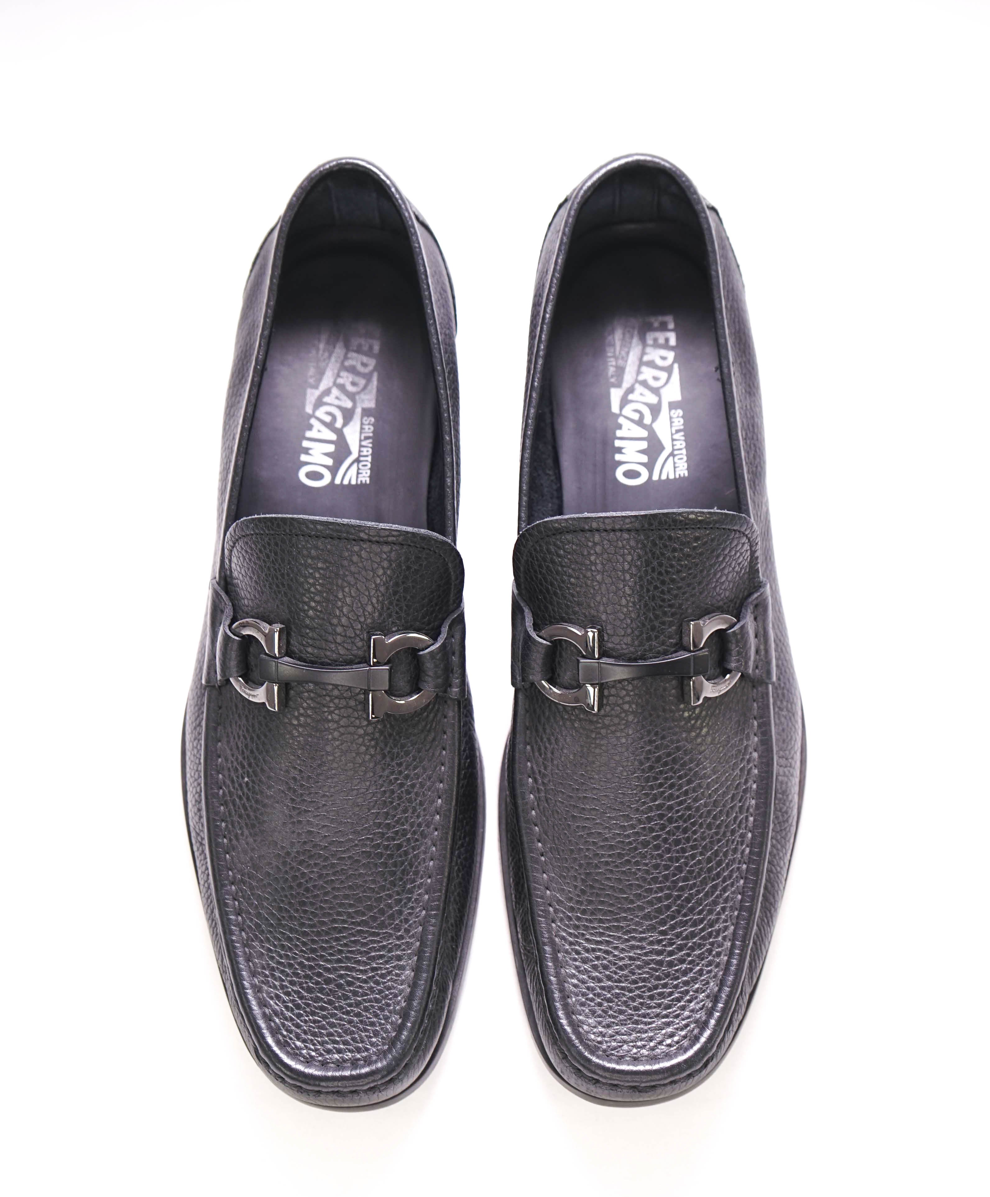 $850 SALVATORE FERRAGAMO - “GRANDIOSO" Gancini Bit Loafer Black Leather - 10 D