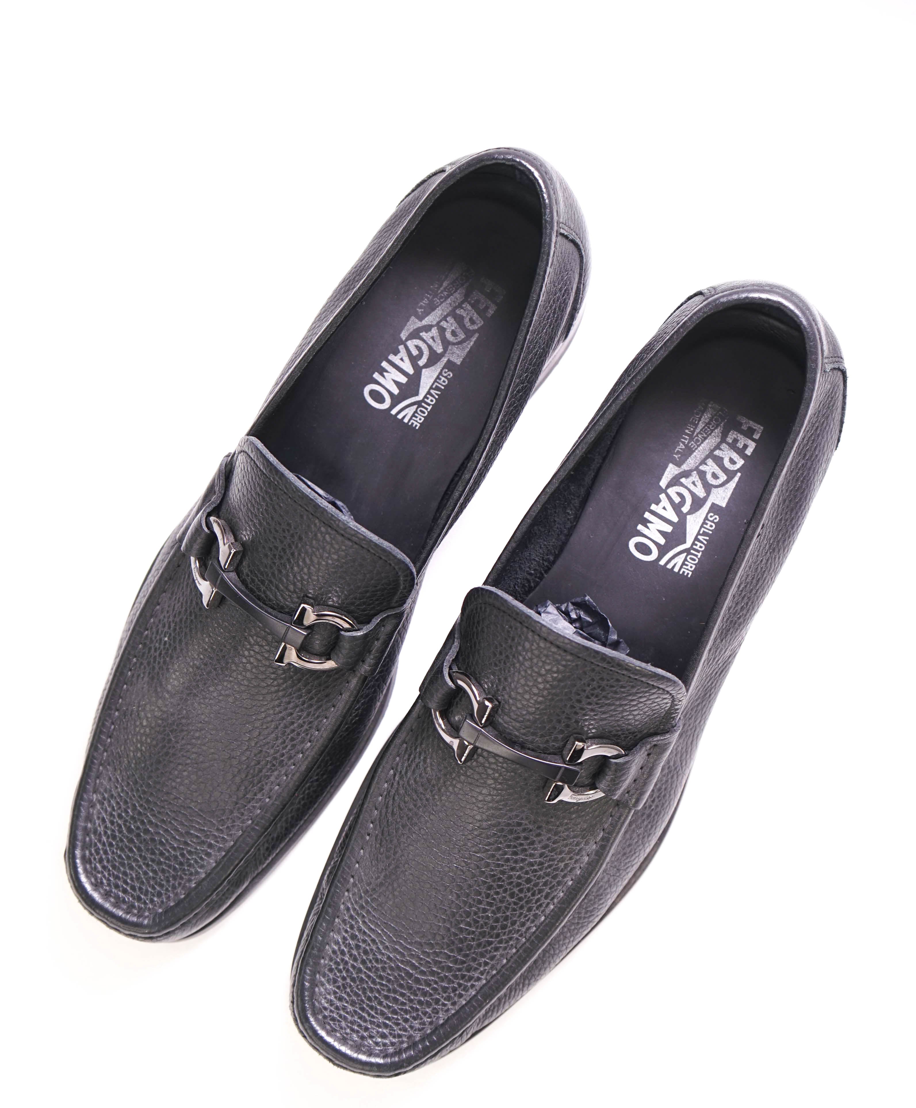 $850 SALVATORE FERRAGAMO - “GRANDIOSO" Gancini Bit Loafer Black Leather - 10 D