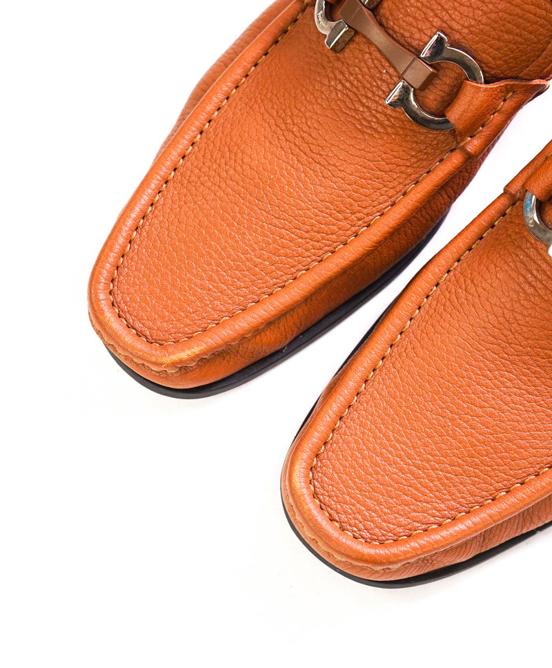 $850 SALVATORE FERRAGAMO - “GRANDIOSO" Gancini Bit Loafer Brown Leather - 9.5 D
