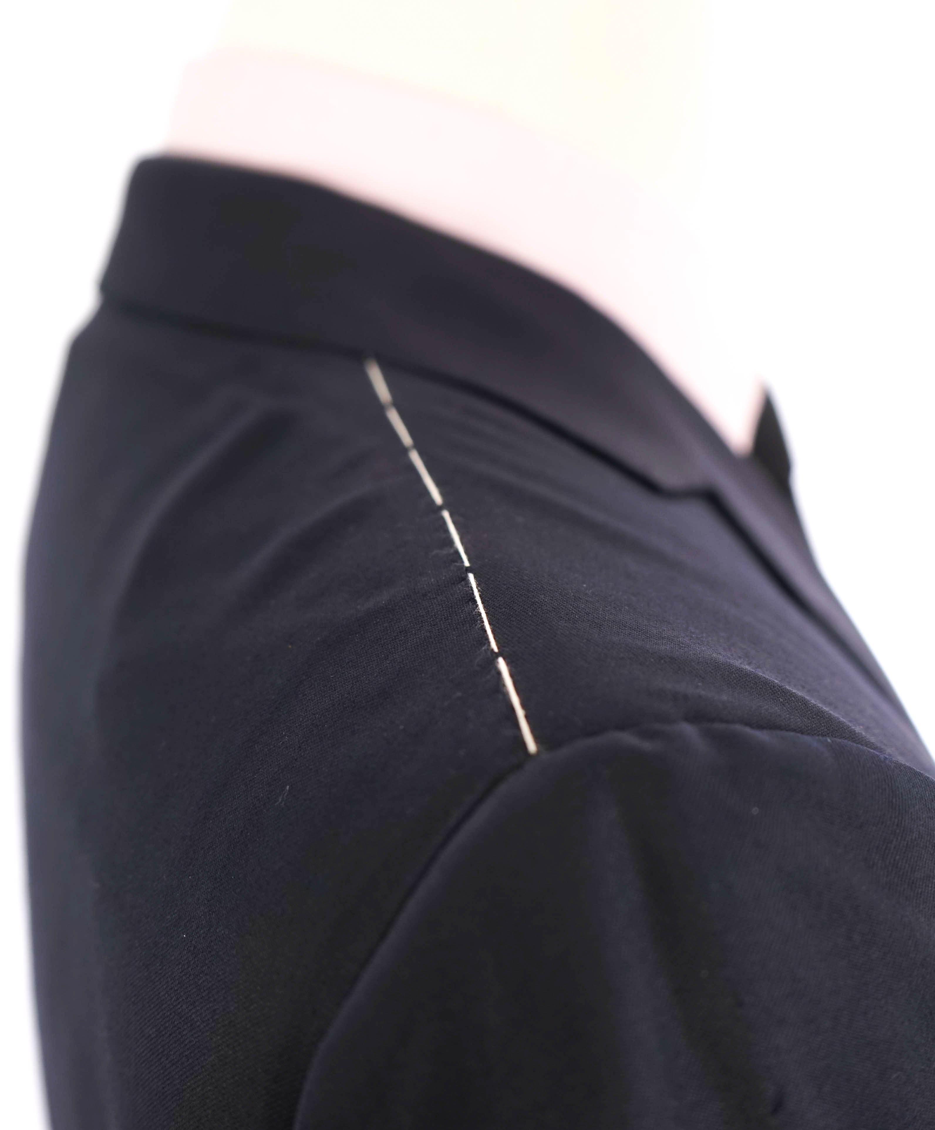 $3,250 ERMENEGILDO ZEGNA - "MULTISEASON" *Closet Staple* Navy Suit - 38R 33W