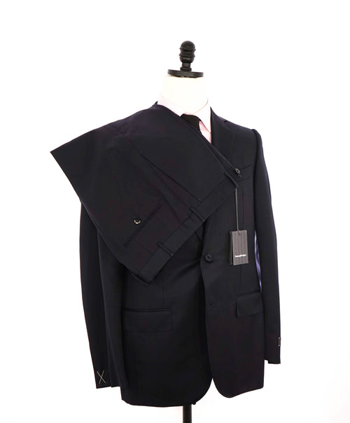 $3,250 ERMENEGILDO ZEGNA - "MULTISEASON" *Closet Staple* Navy Suit - 38R 33W