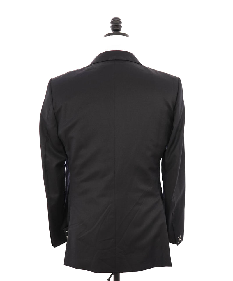 $2,995 ERMENEGILDO ZEGNA - PEAK LAPEL Tuxedo Dinner Jacket 1-Piece - 36R