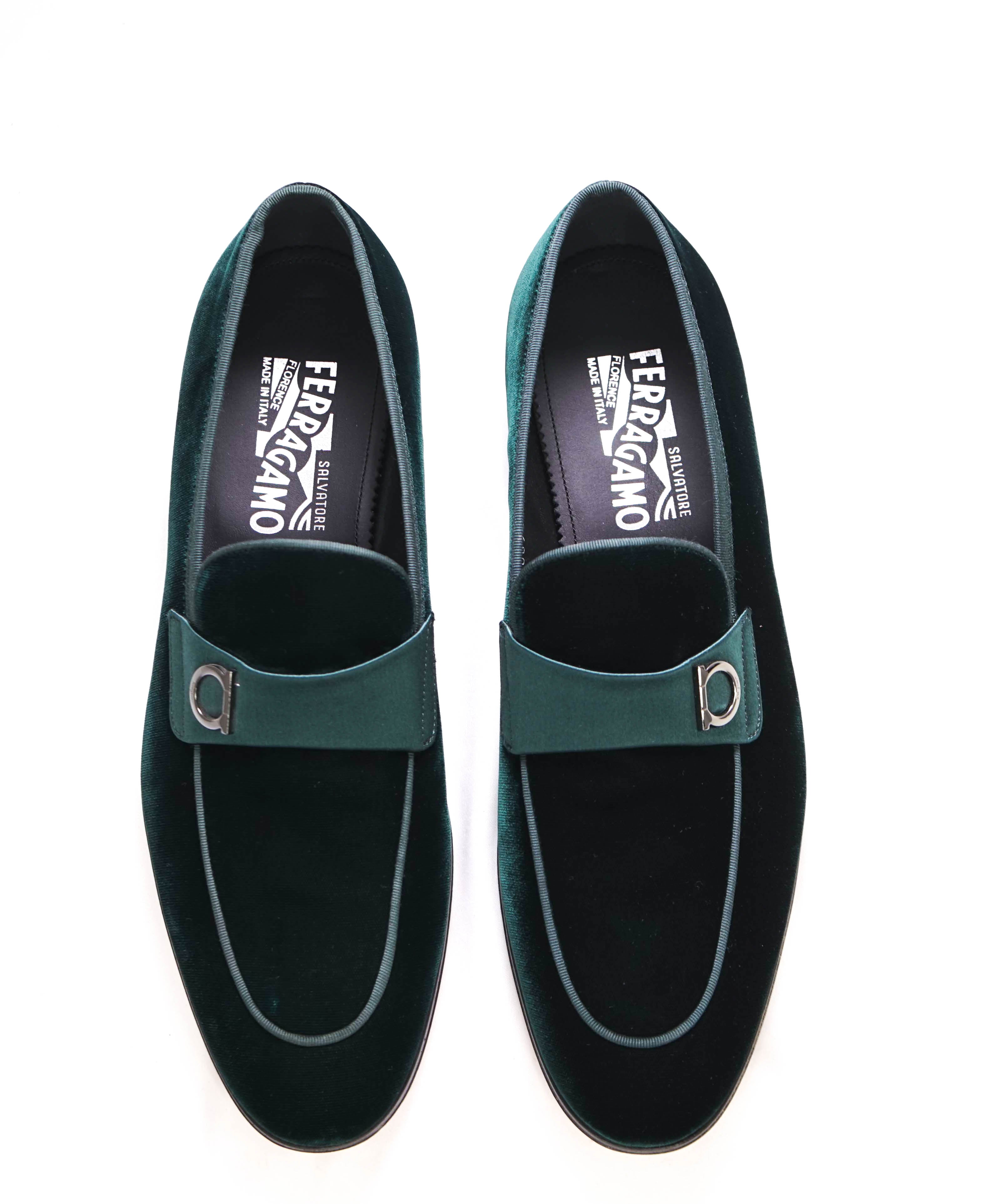 $950 SALVATORE FERRAGAMO - *LAPO * Green Velvet GANCINI Smoking Loafer - 8.5D US