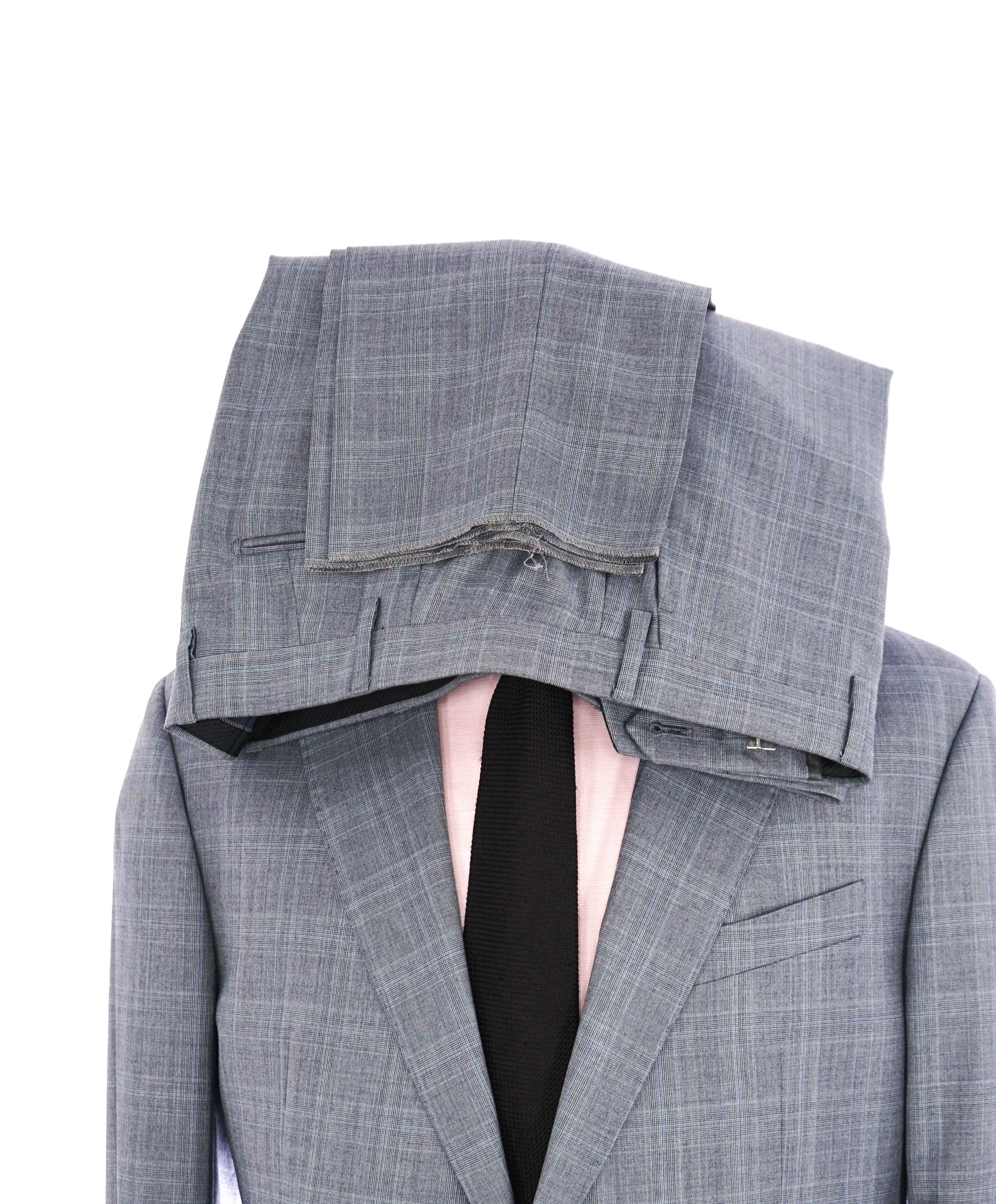 $3,795 GIORGIO ARMANI - "SOFT" Powder Baby Blue Notch Lapel SUPER 150's Suit - 46R