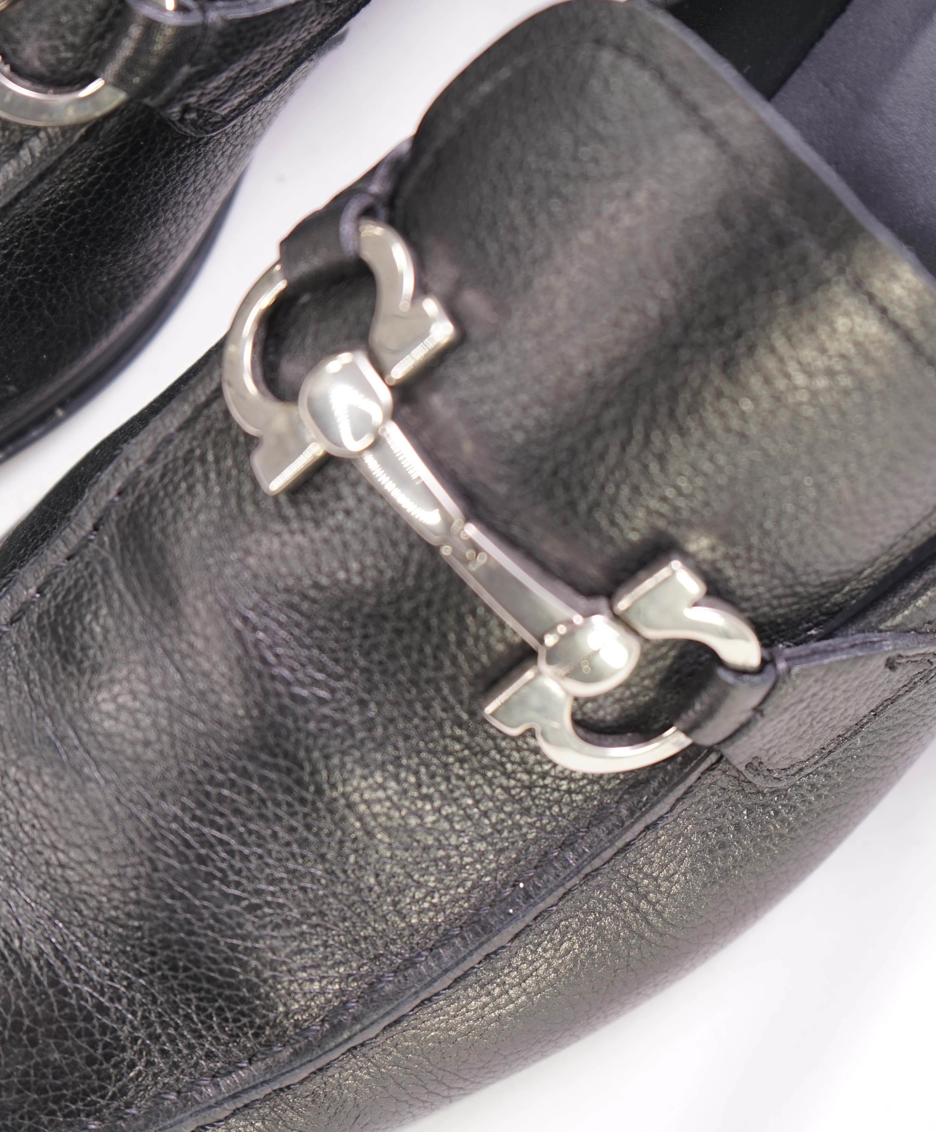 SALVATORE FERRAGAMO - “Flori 2” Pebbled Leather Gancini Bit Black Loafers - 8 US