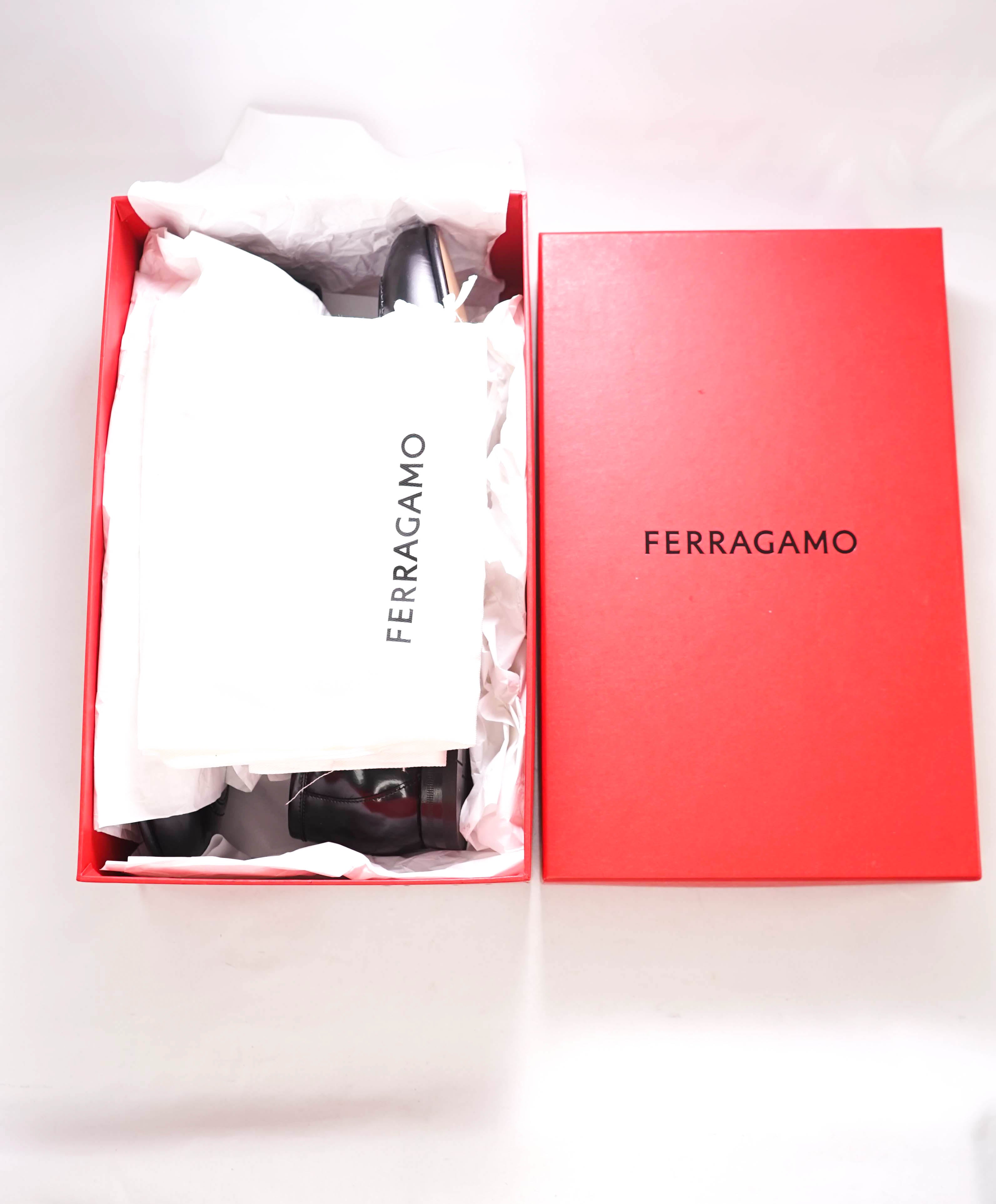 $850 SALVATORE FERRAGAMO - “GIN 4" Gancini Bit Loafer Black Leather - 13 US