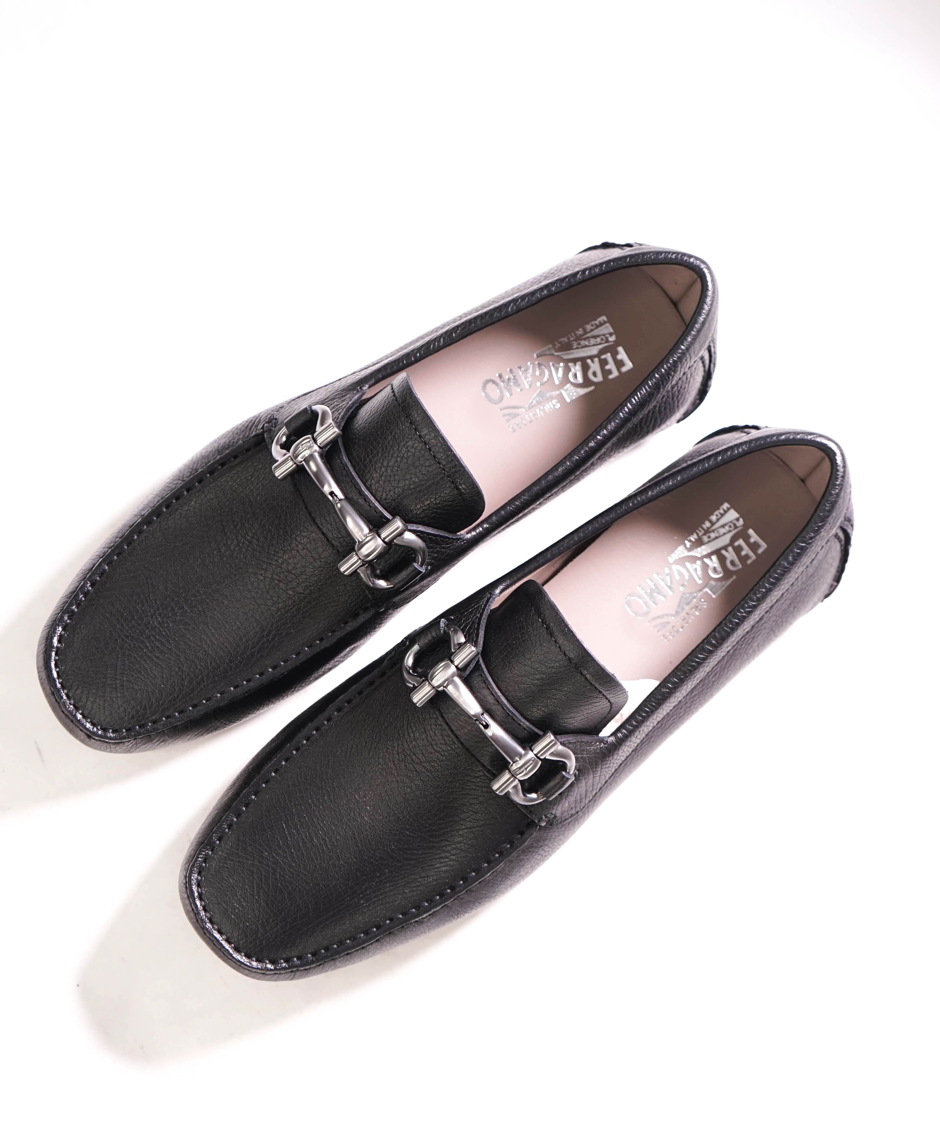 $795 SALVATORE FERRAGAMO - Black Pebbled Leather Parigi Slip On Loafers - 10 D
