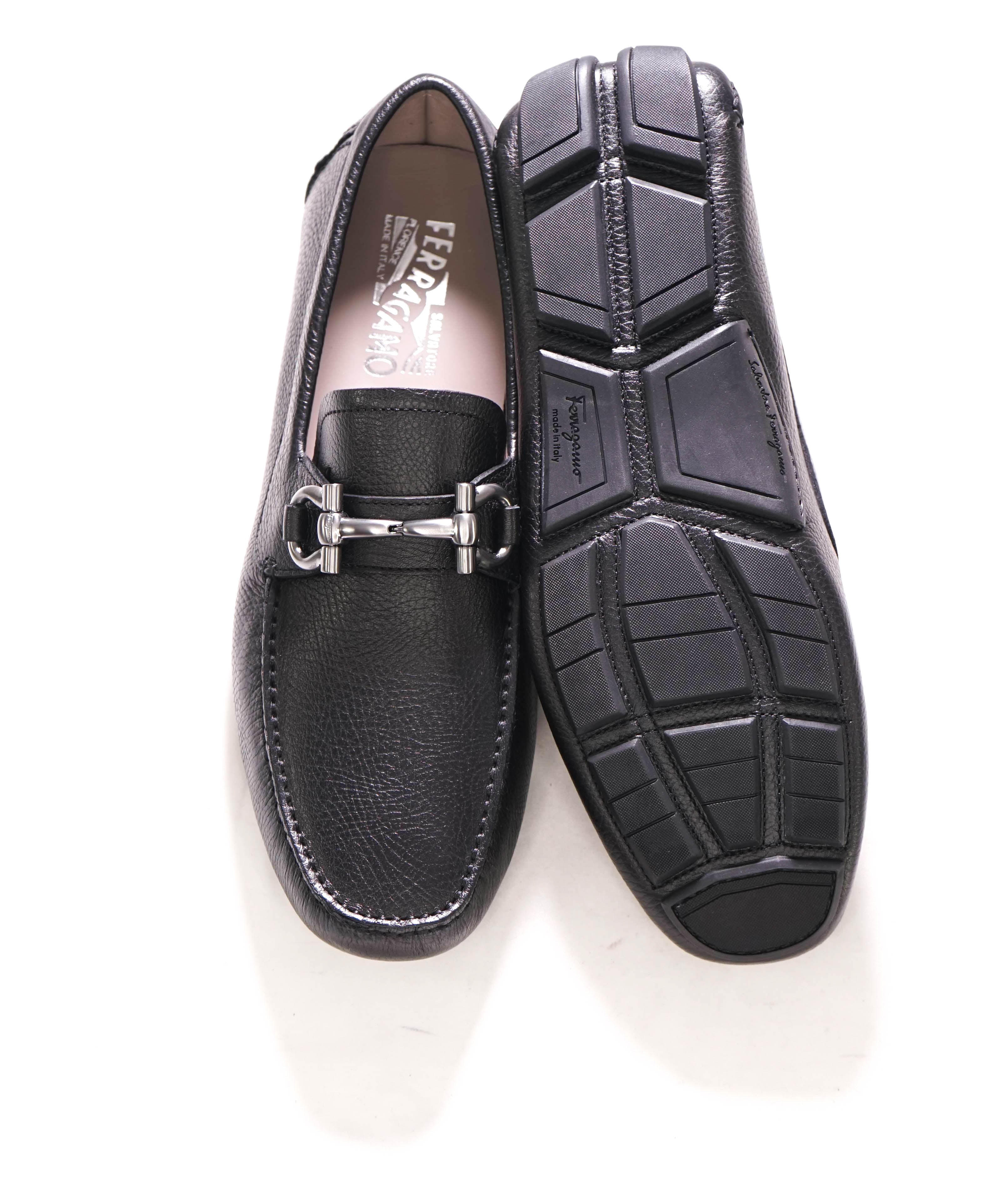 $795 SALVATORE FERRAGAMO - Black Pebbled Leather Parigi Slip On Loafers - 10 D