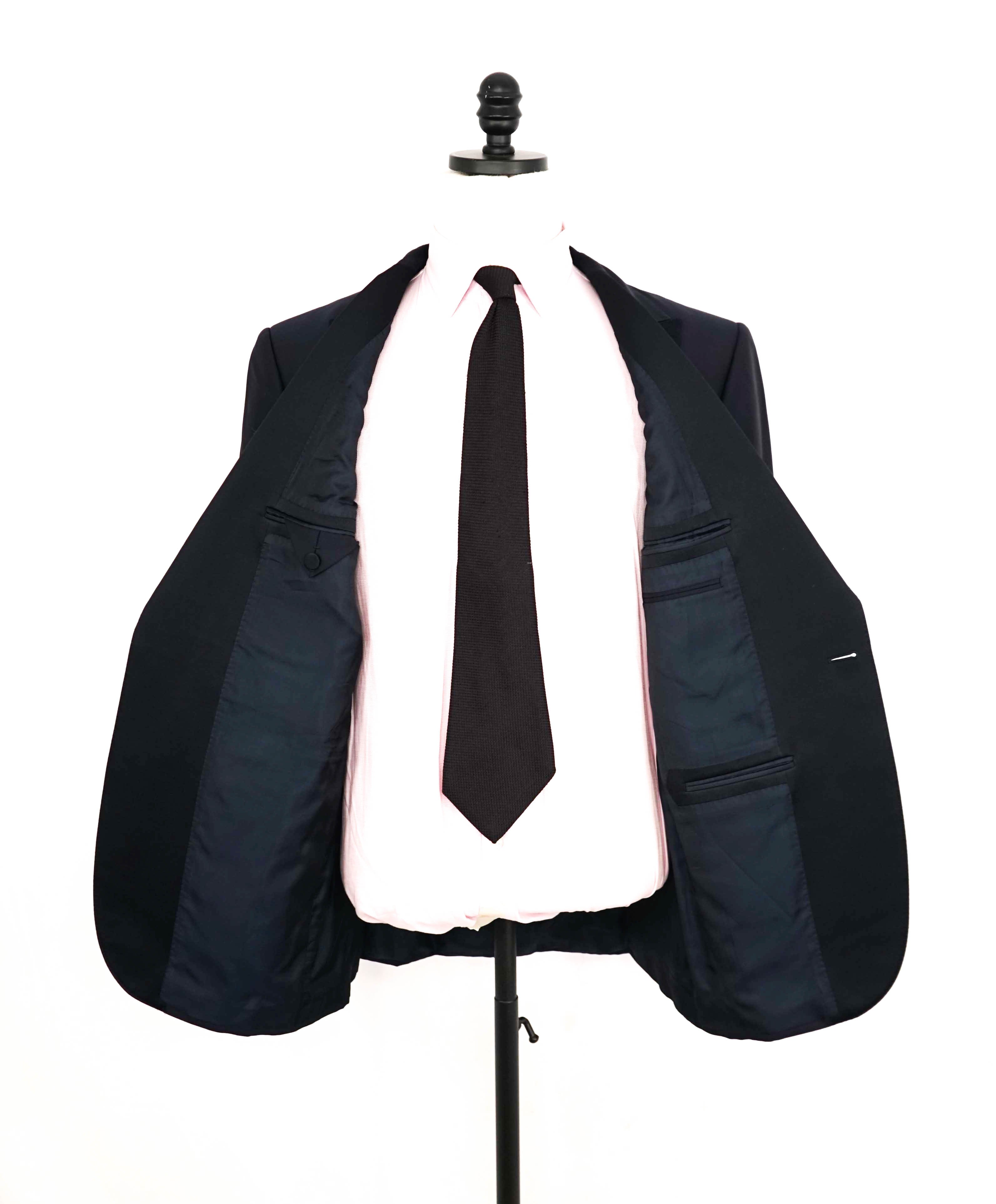 $5,995 ERMENEGILDO ZEGNA - "TROFEO 600" Wool/Silk Peak Lapel Navy Tuxedo - 44R