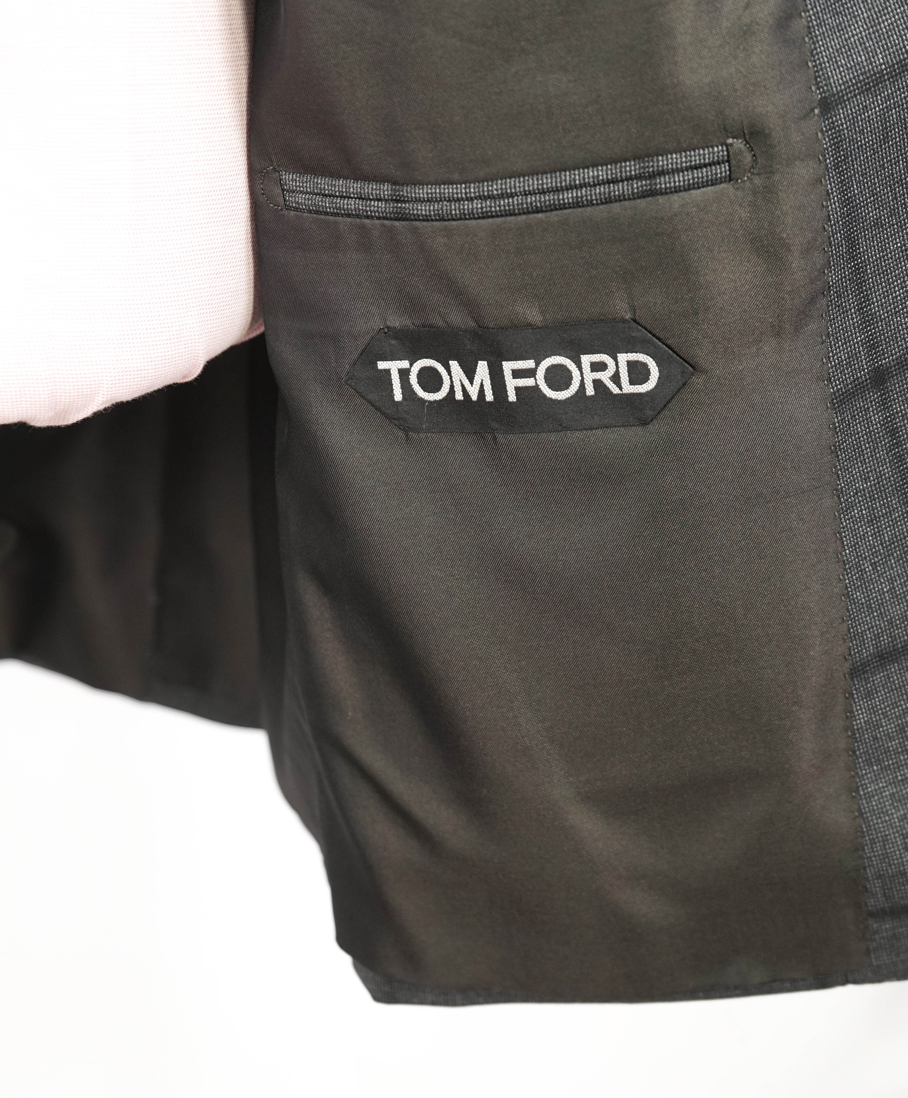 $5,970 TOM FORD - 2-Piece "SHELTON" Gray PEAK LAPEL Side Tab Suit - 42L (52EU)