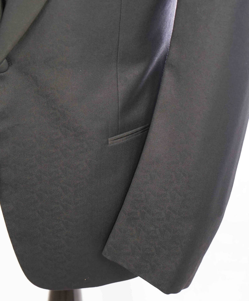 $3,995 GIORGIO ARMANI -  Black Textured Tuxedo Jacket W Dinner Pants - 48L